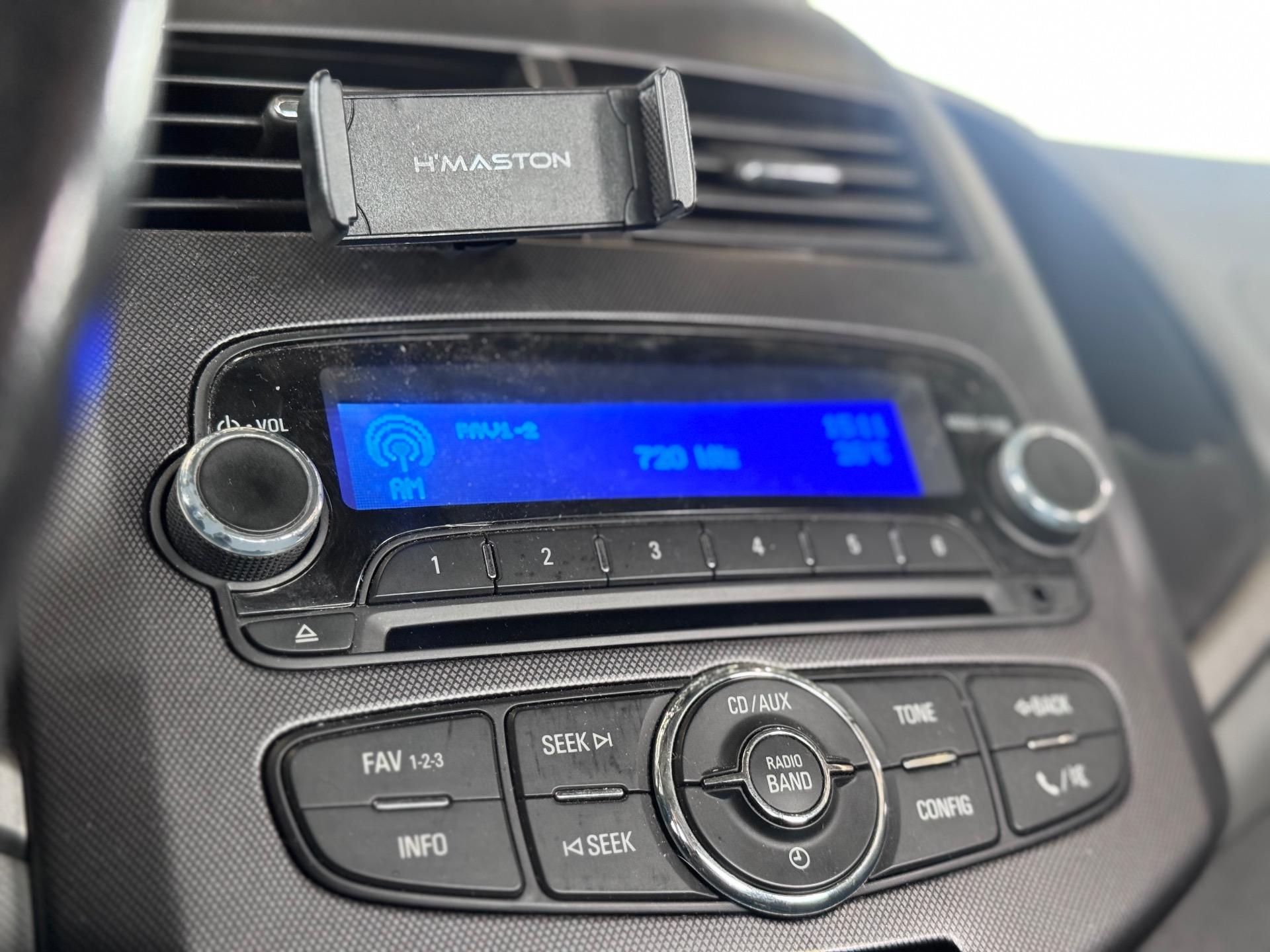 CHEVROLET Sonic Sedan - Foto