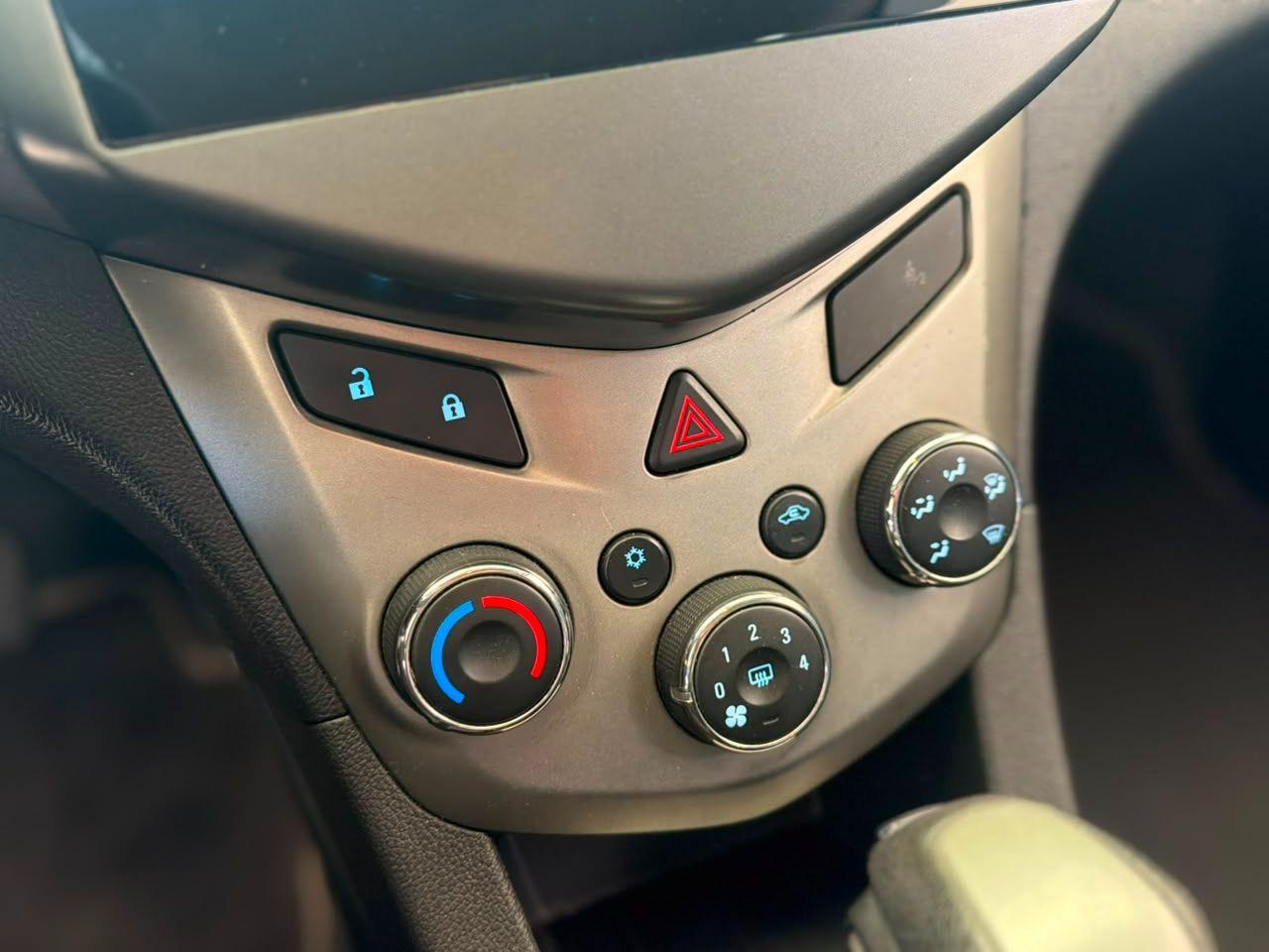 CHEVROLET Sonic Sedan - Foto