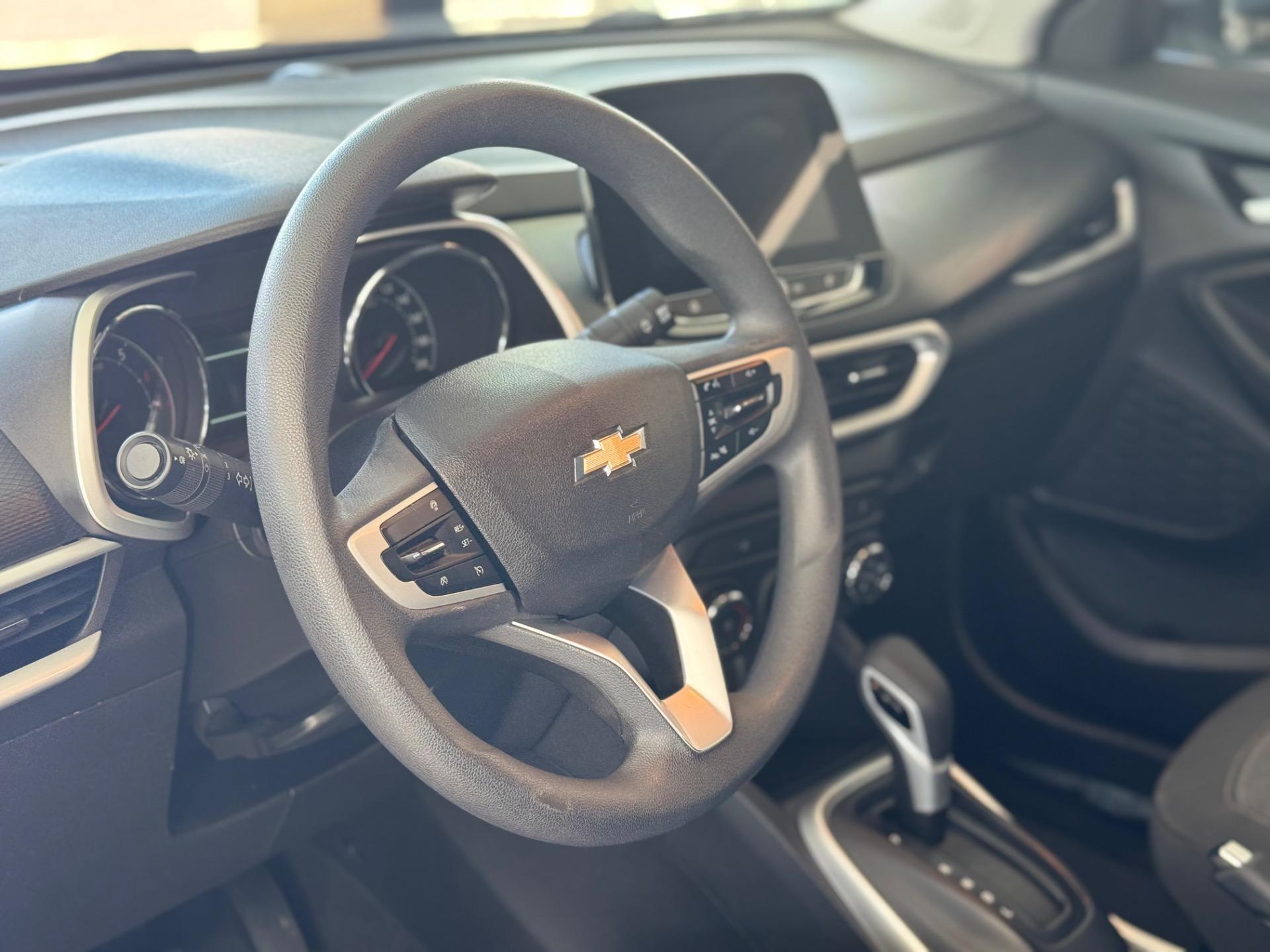 CHEVROLET Tracker - Foto