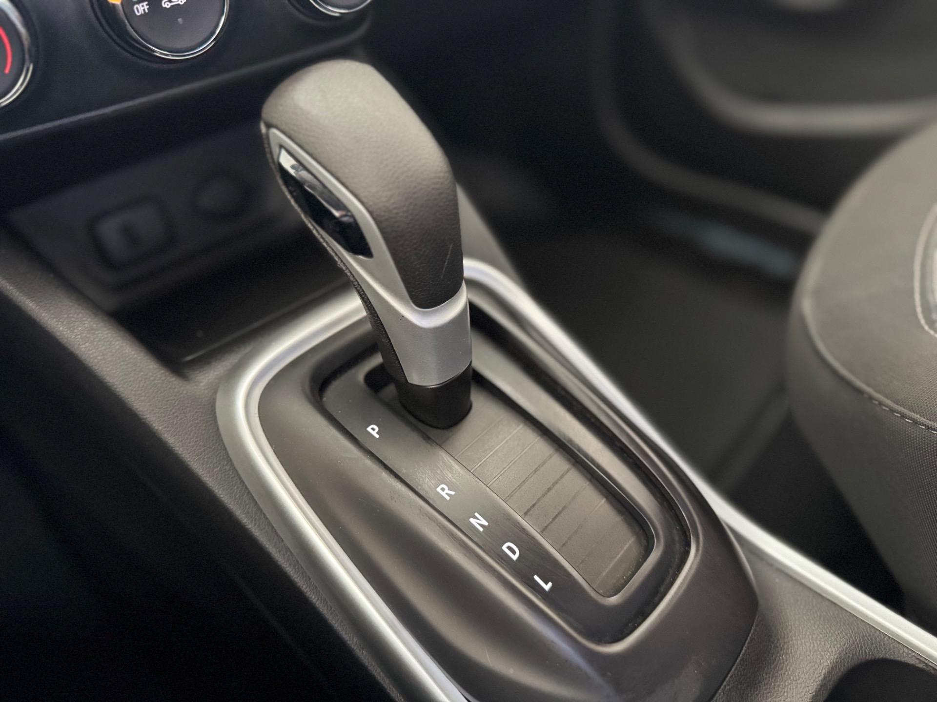 CHEVROLET Tracker - Foto