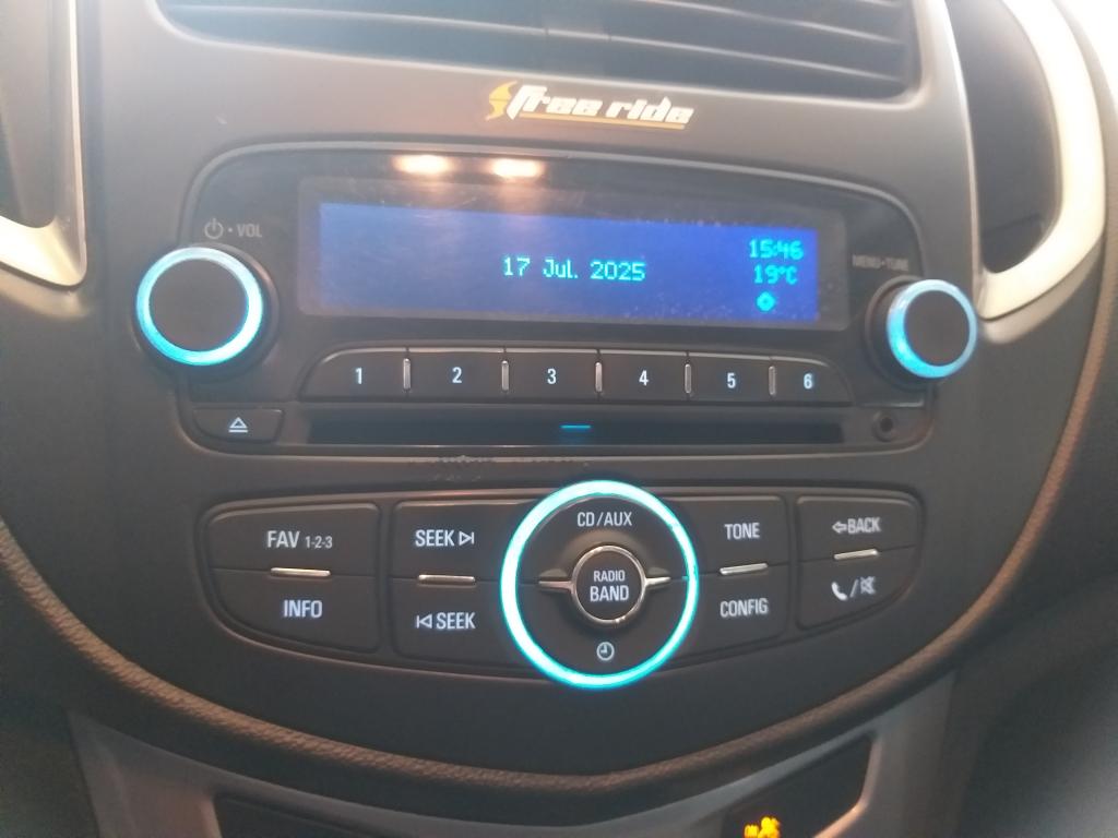 CHEVROLET Tracker - Foto