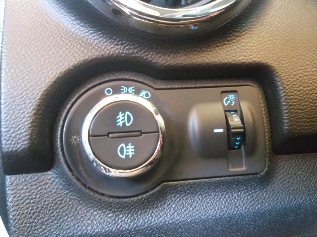 CHEVROLET Tracker - Foto