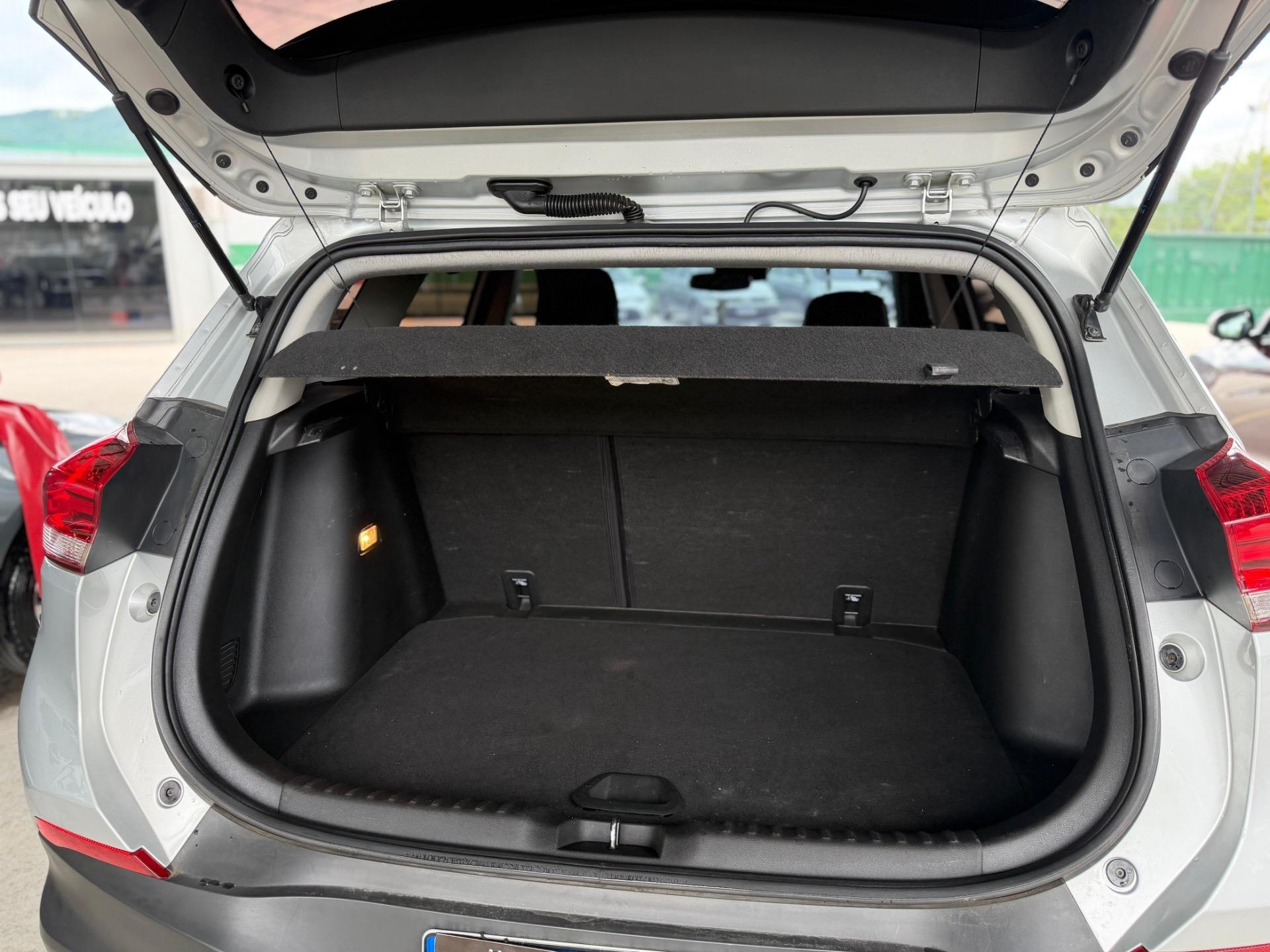 CHEVROLET Tracker - Foto