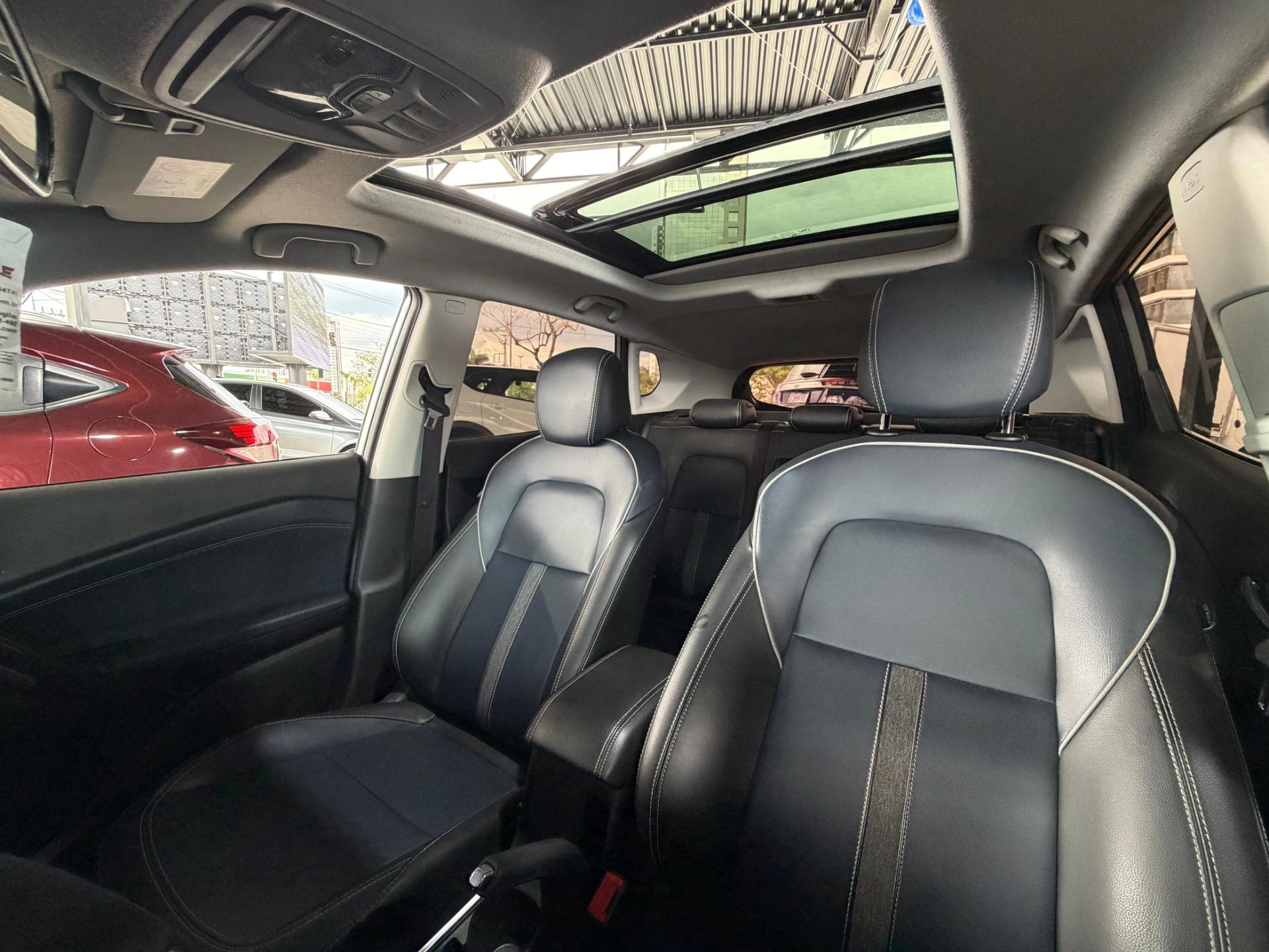 CHEVROLET Tracker - Foto