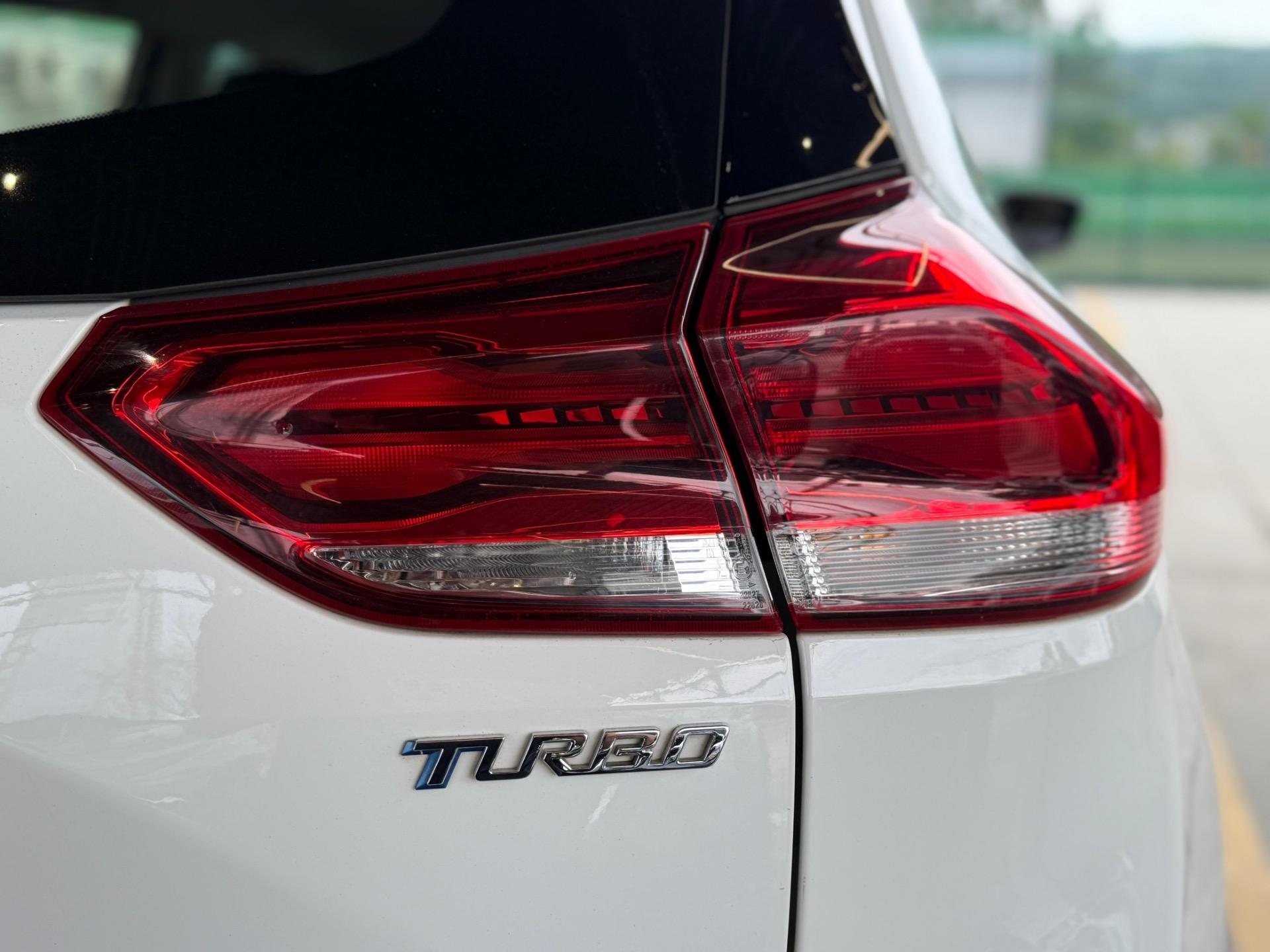 CHEVROLET Tracker - Foto