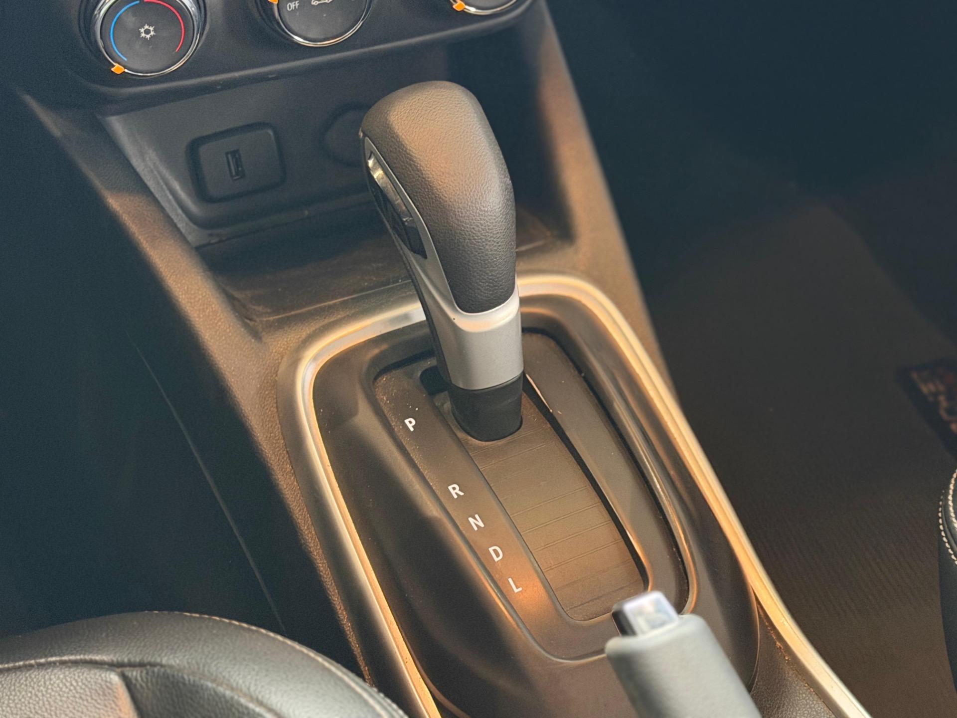 CHEVROLET Tracker - Foto