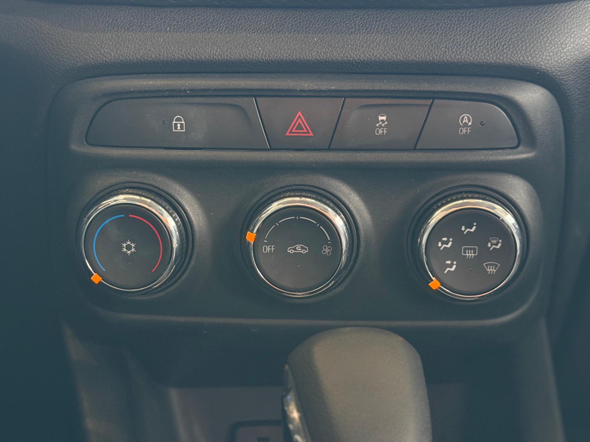 CHEVROLET Tracker - Foto