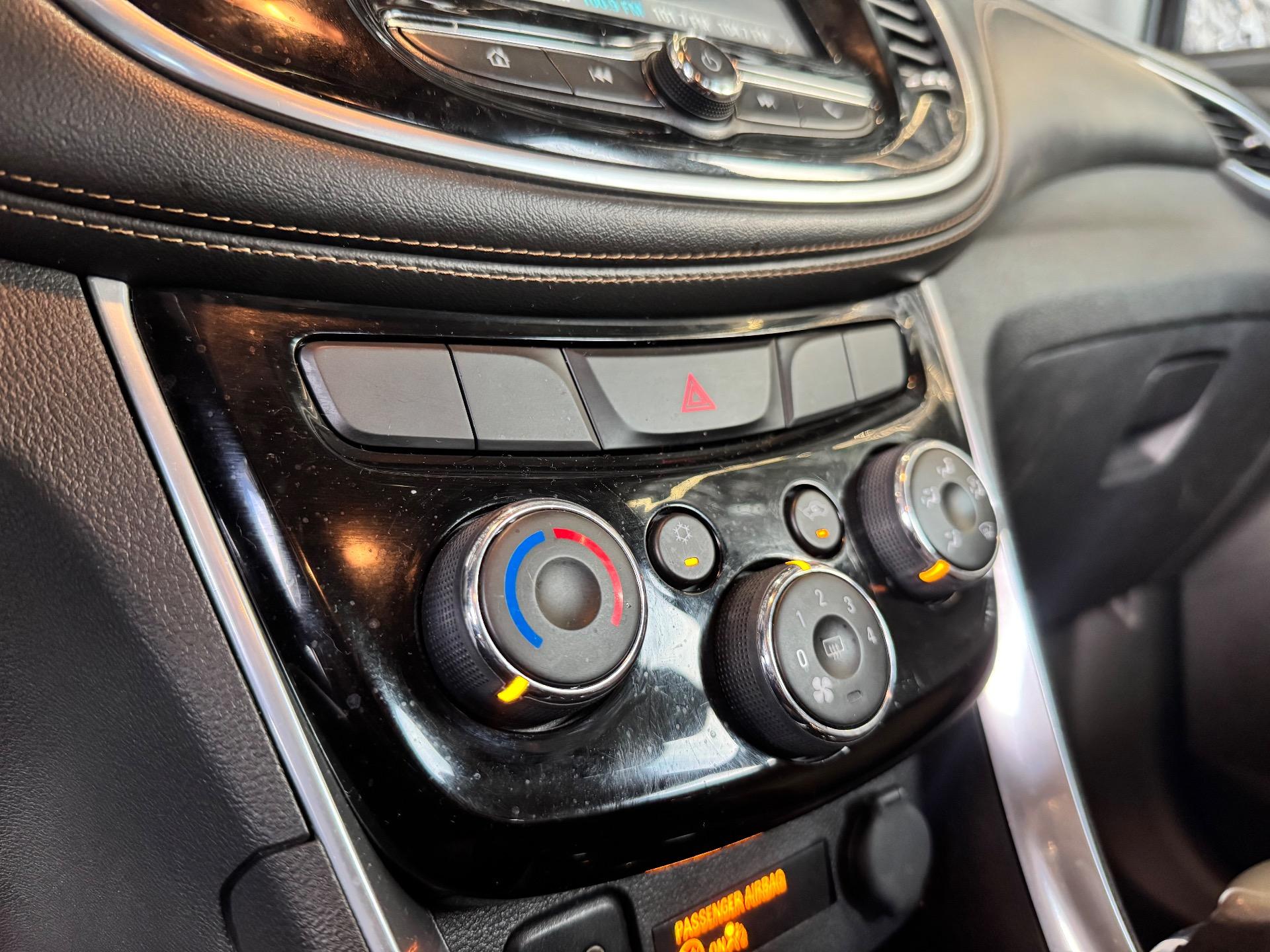 CHEVROLET Tracker - Foto