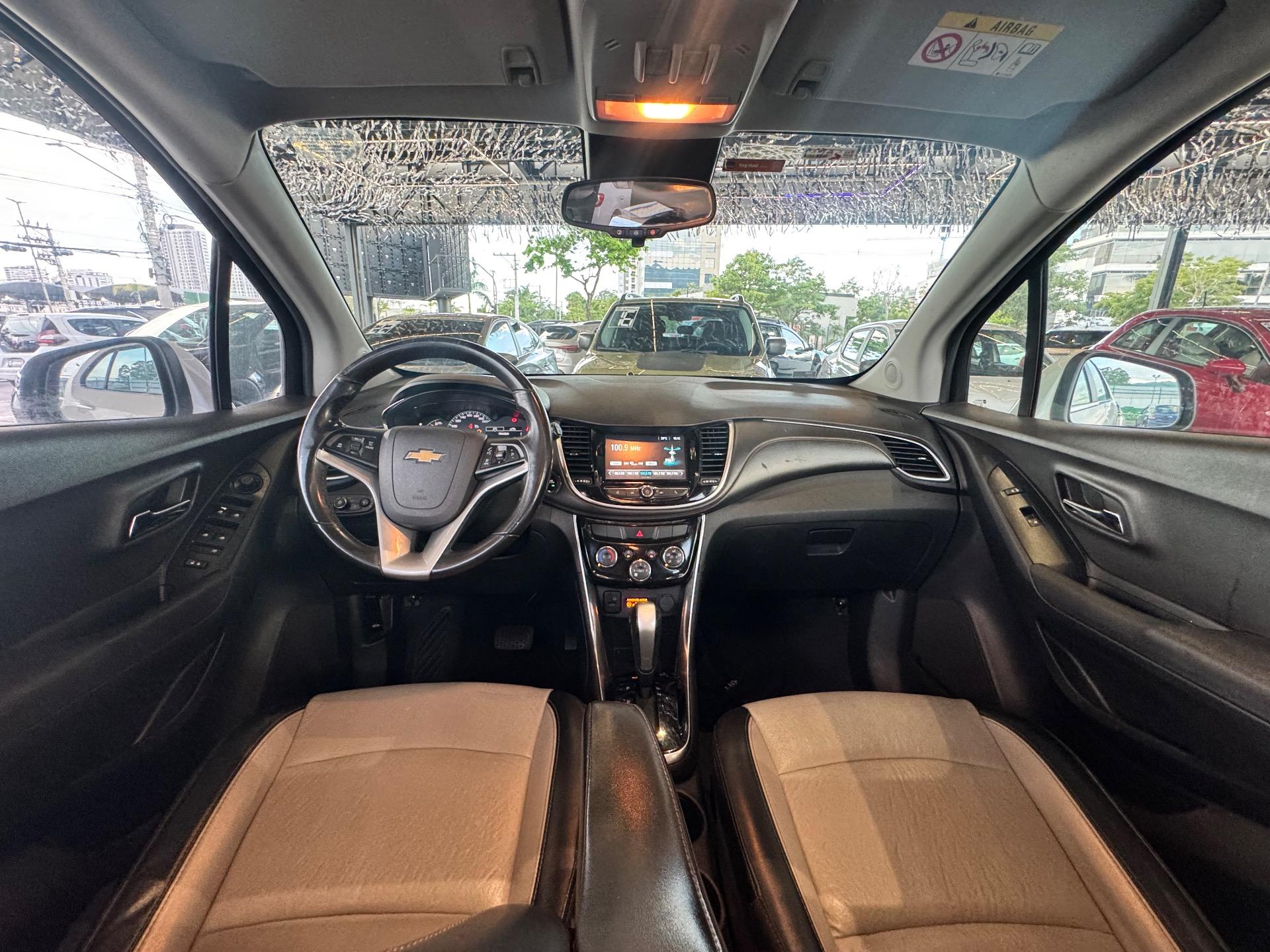 CHEVROLET Tracker - Foto