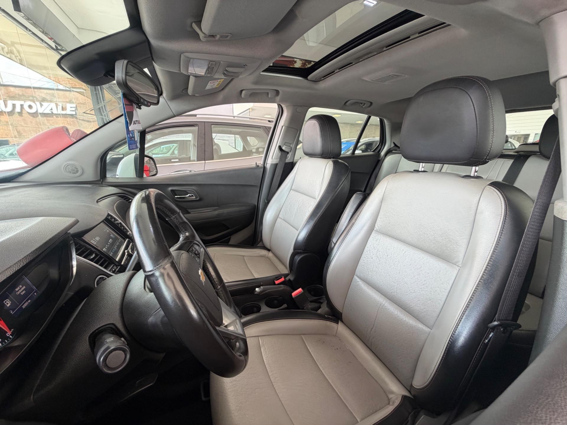 CHEVROLET Tracker - Foto