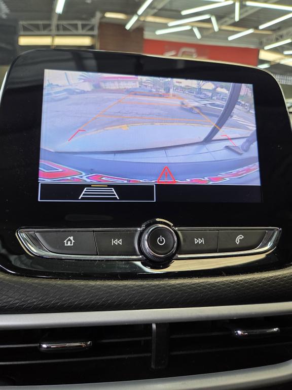 CHEVROLET Tracker - Foto