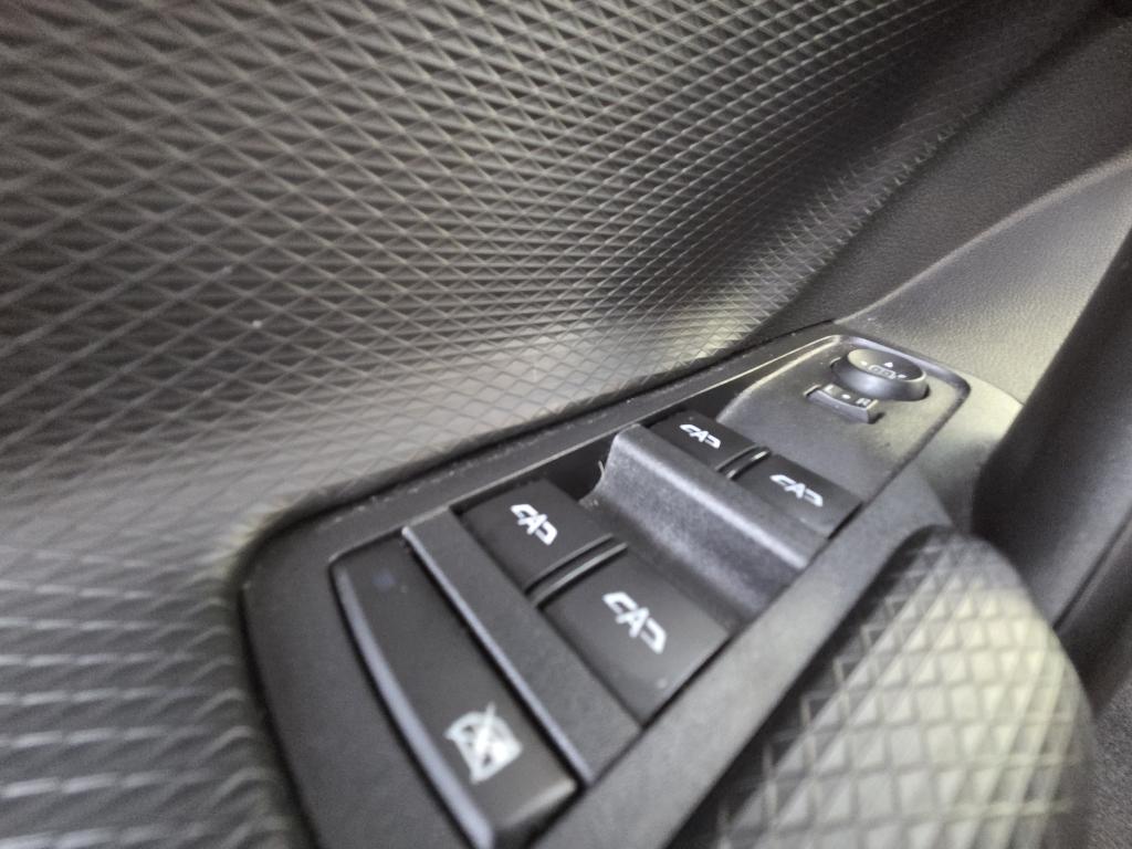 CHEVROLET Tracker - Foto