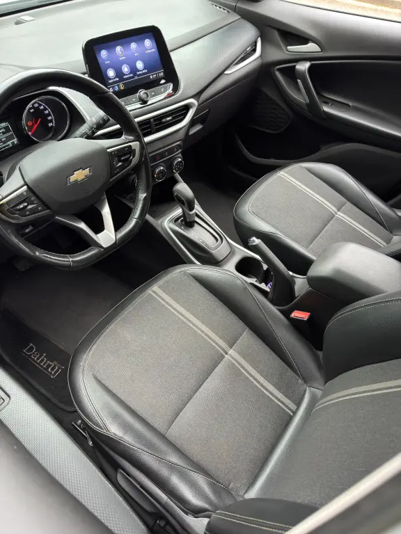 CHEVROLET Tracker - Foto