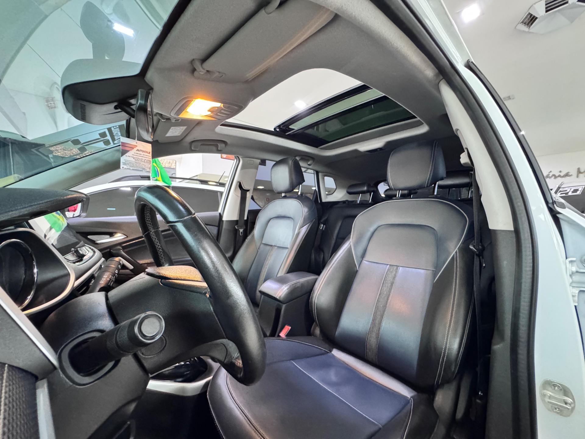 CHEVROLET Tracker - Foto