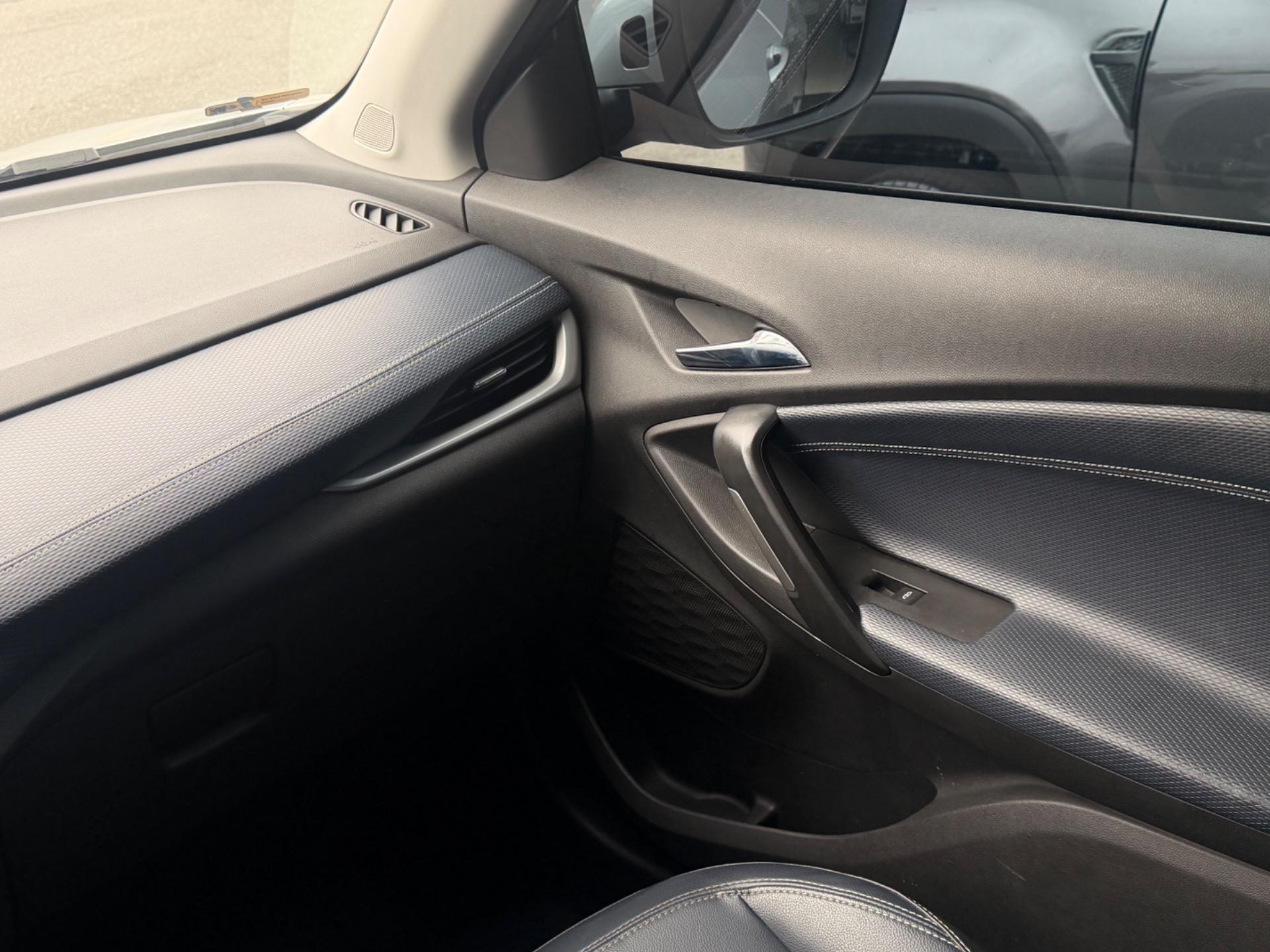 CHEVROLET Tracker - Foto