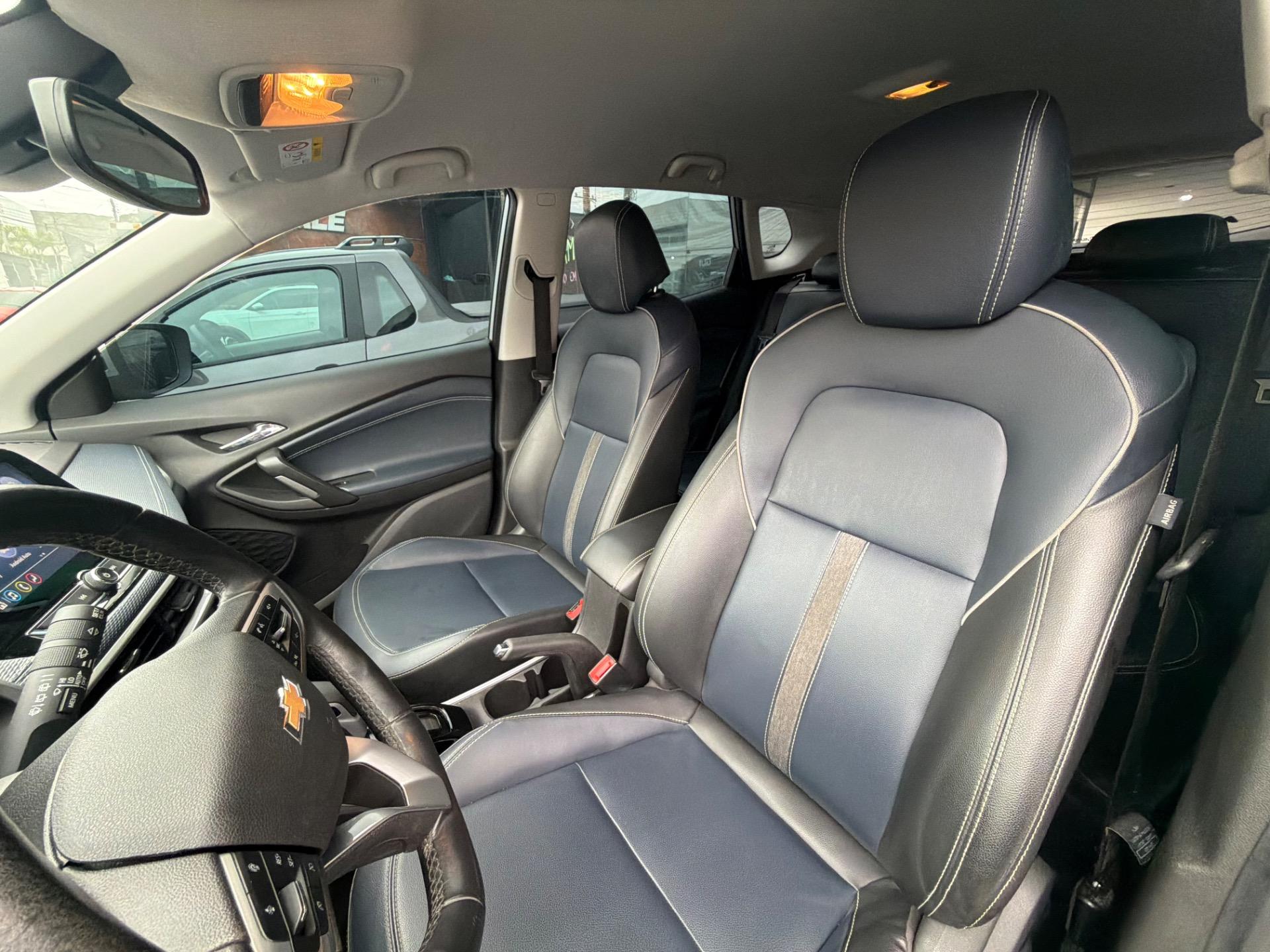CHEVROLET Tracker - Foto
