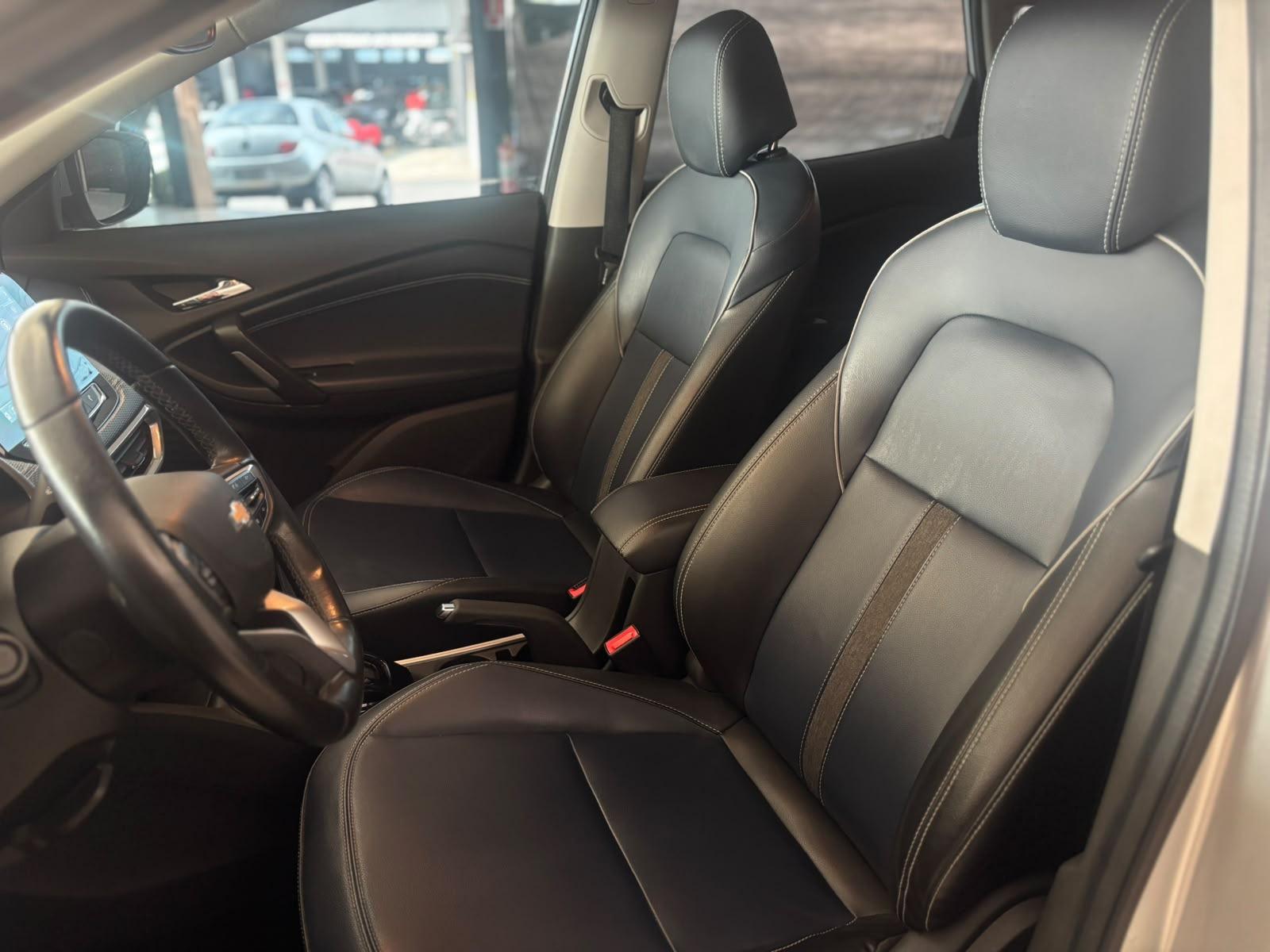 CHEVROLET Tracker - Foto