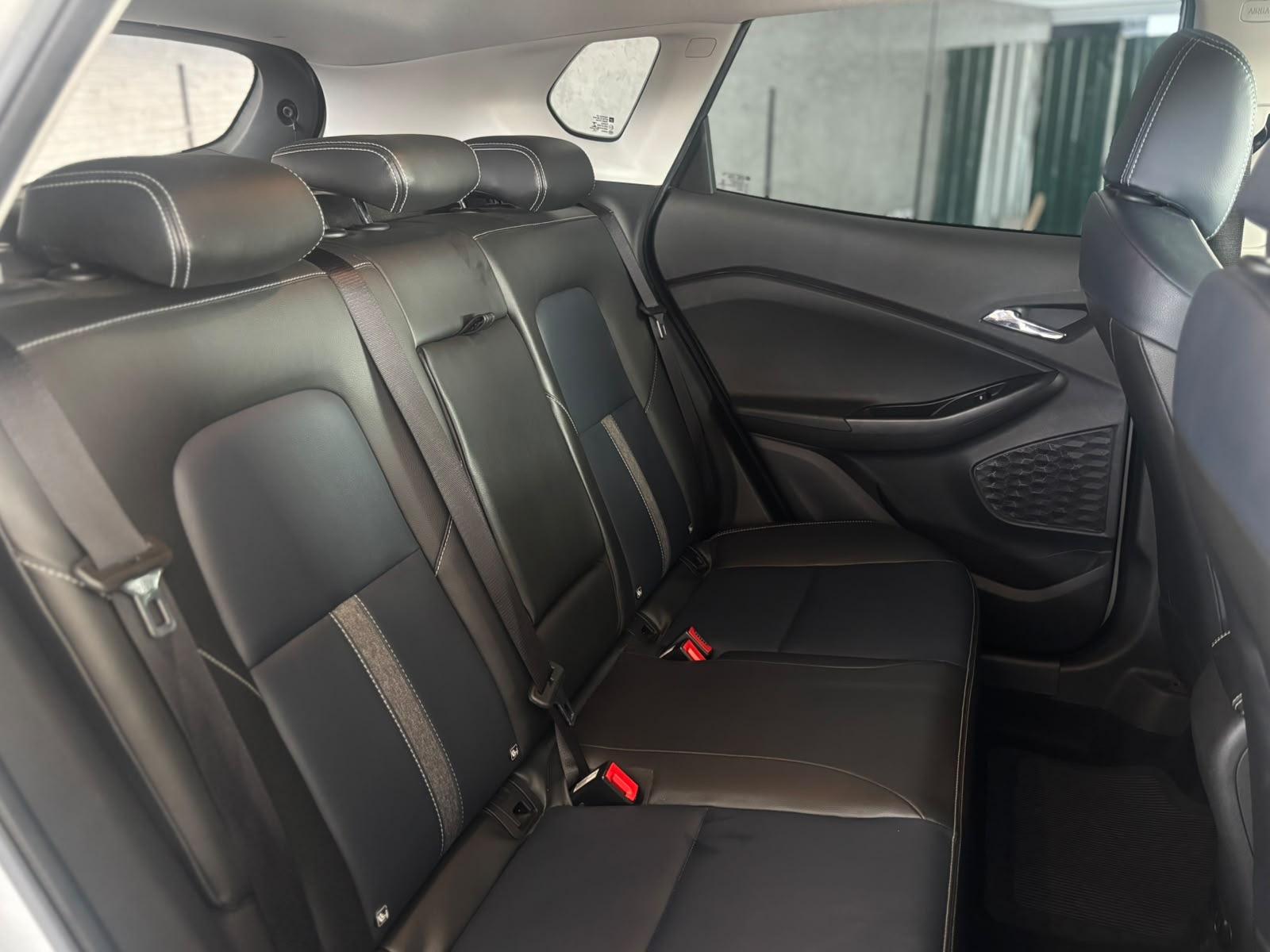 CHEVROLET Tracker - Foto