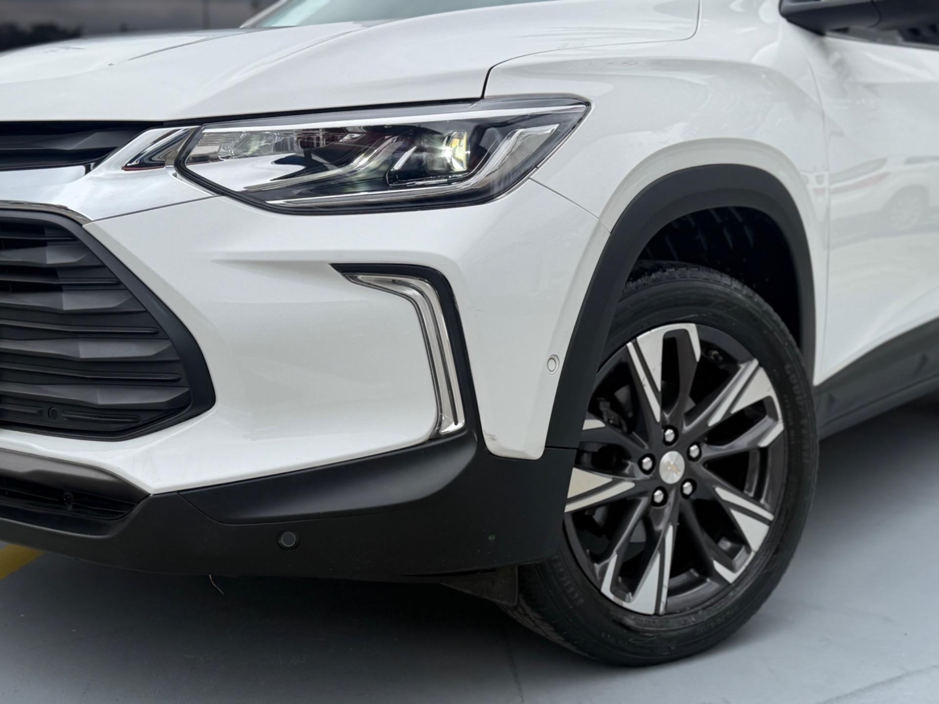 CHEVROLET Tracker - Foto