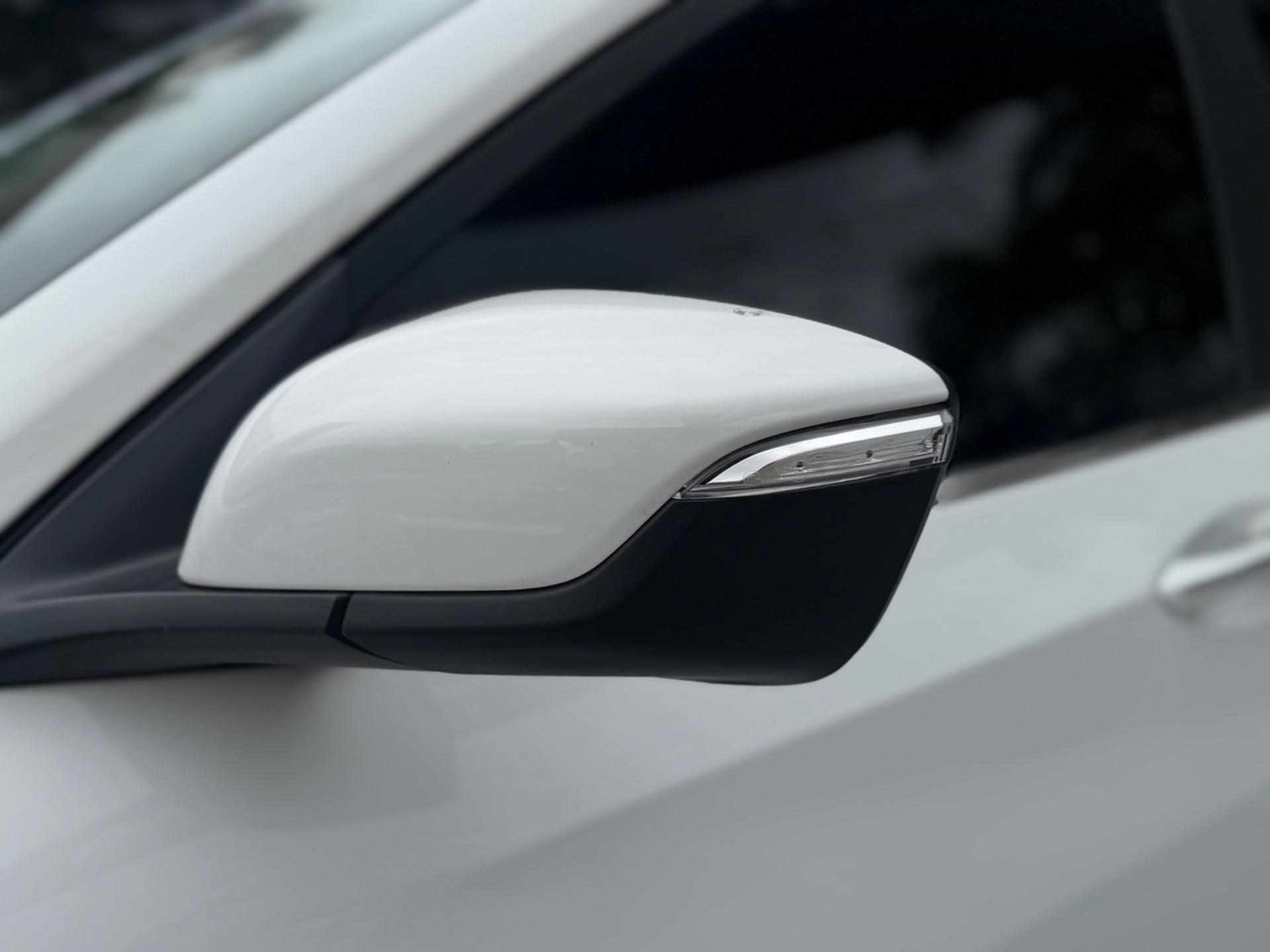 CHEVROLET Tracker - Foto