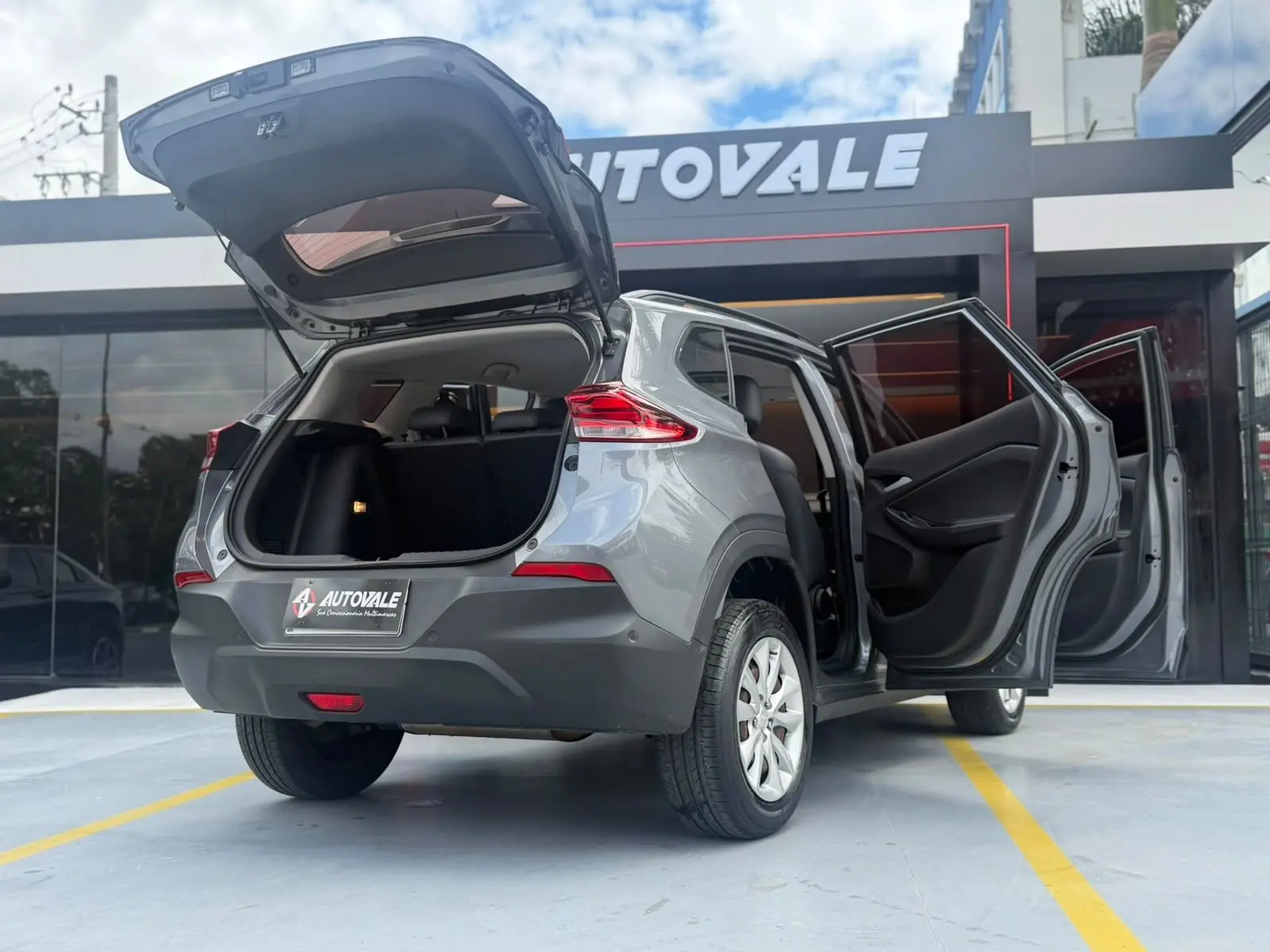 CHEVROLET Tracker - Foto