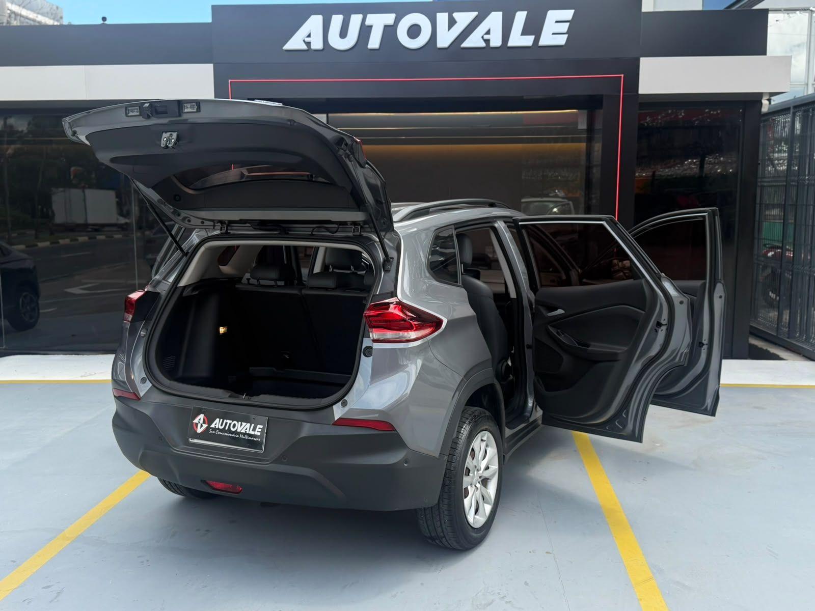 CHEVROLET Tracker - Foto