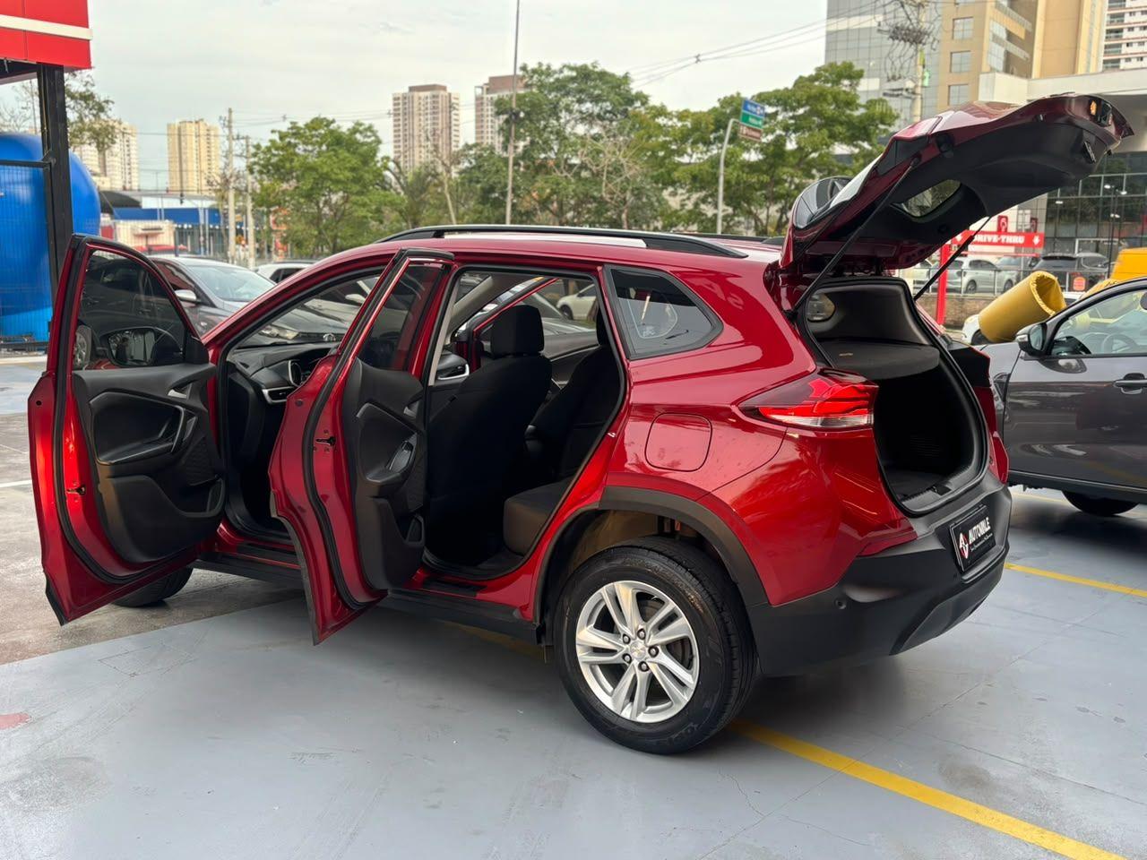 CHEVROLET Tracker - Foto