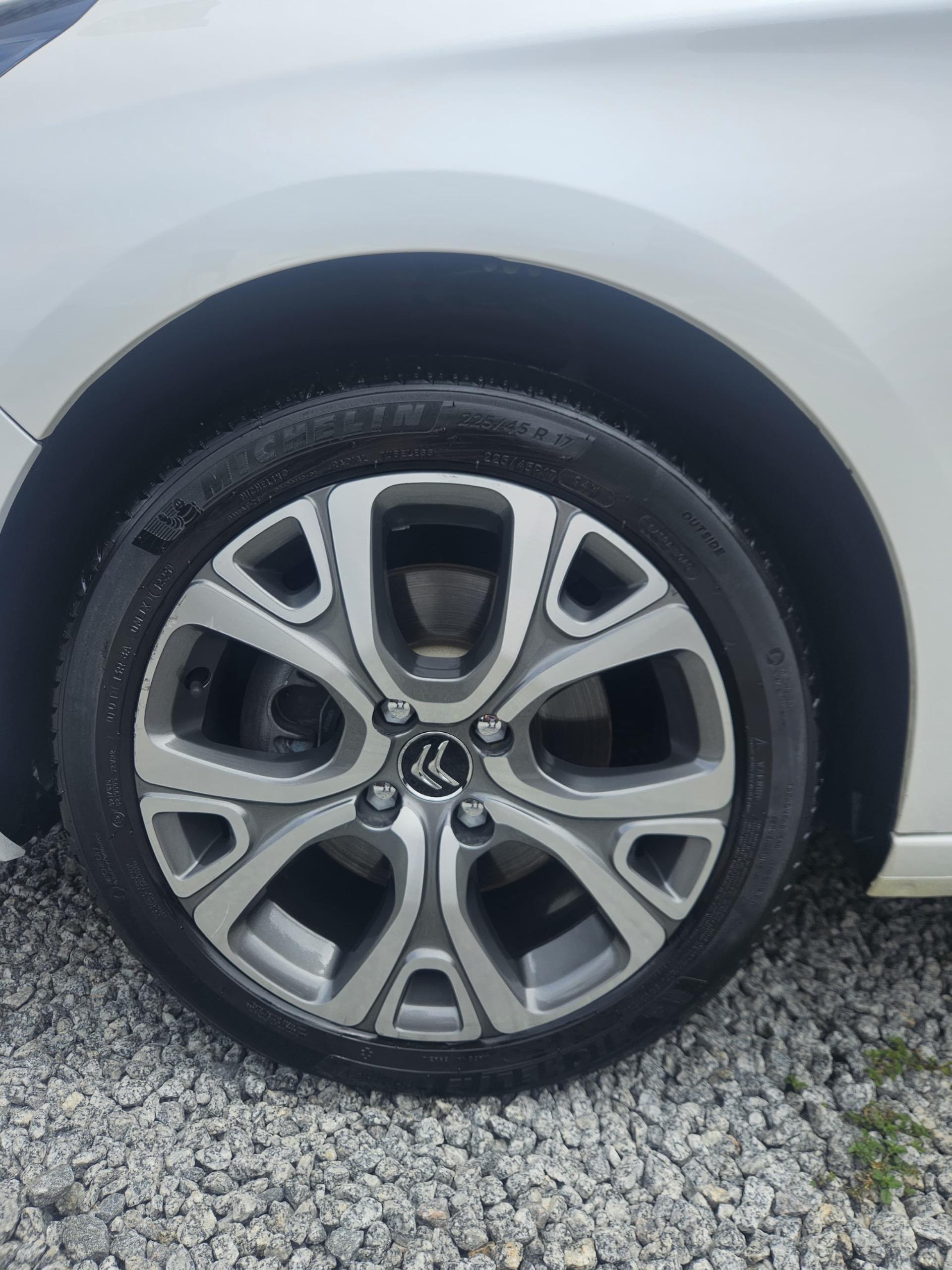 CITROEN C4 Sedan - Foto