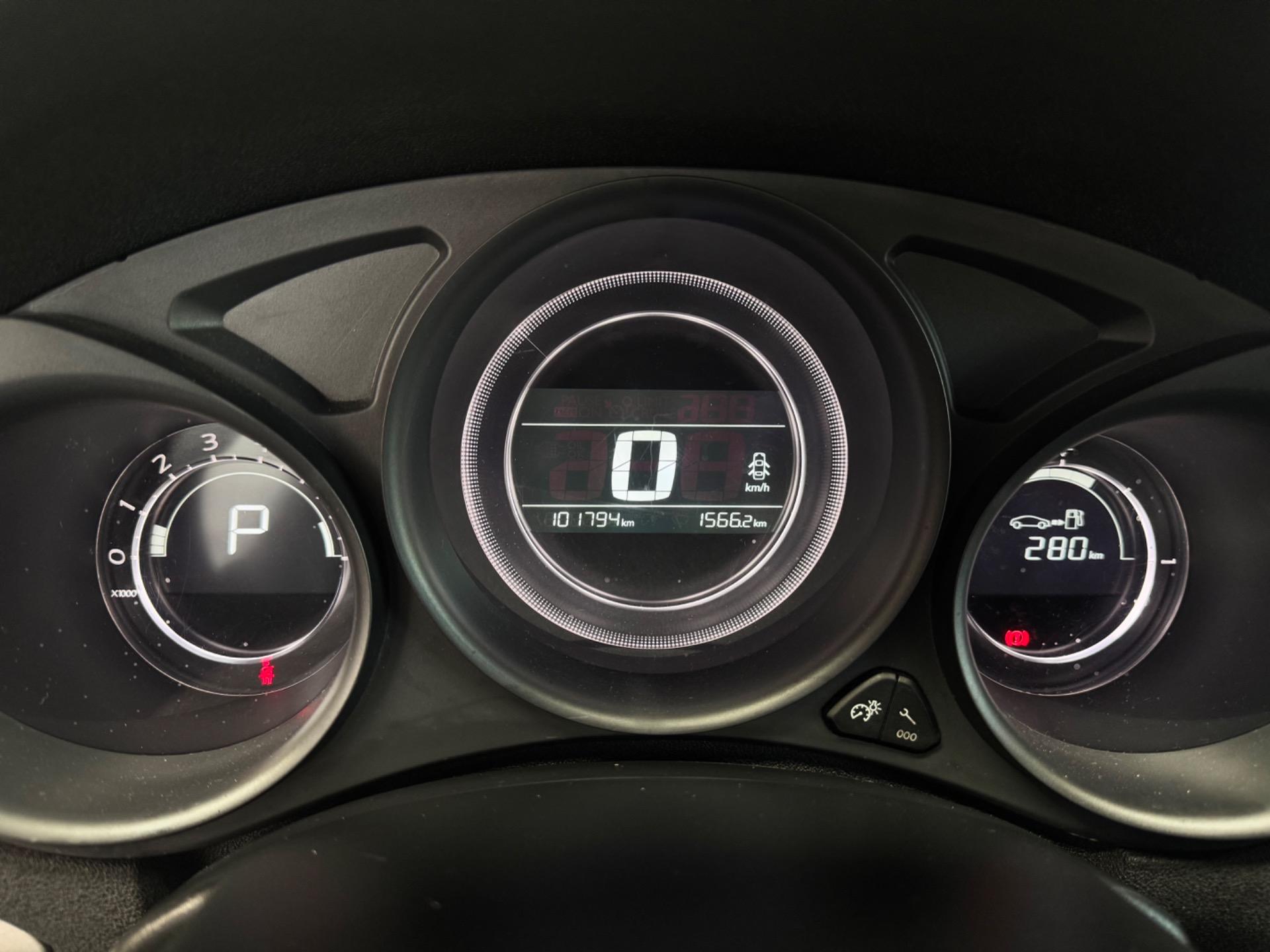 CITROEN C4 Sedan - Foto