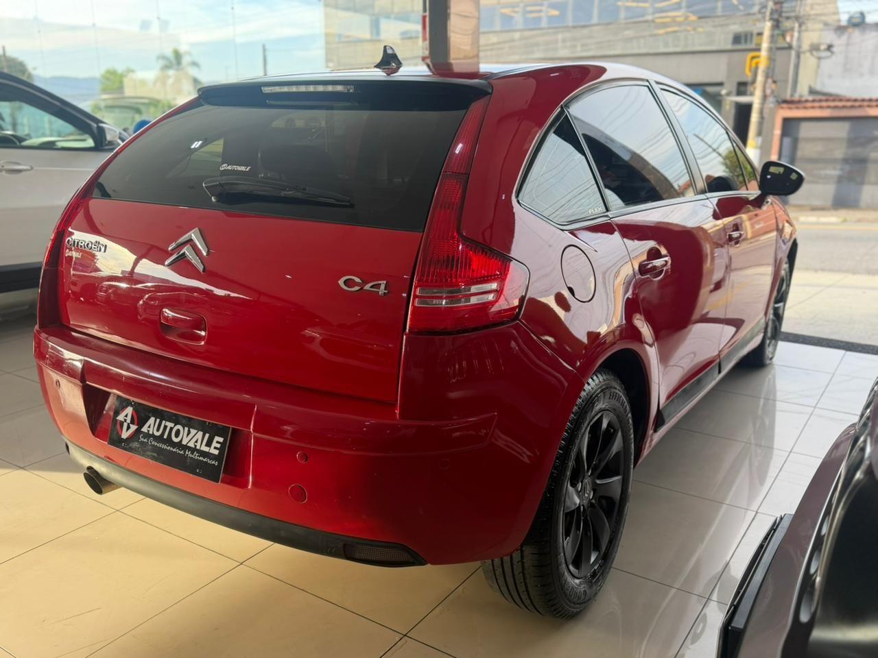 CITROEN C4 Sedan - Foto