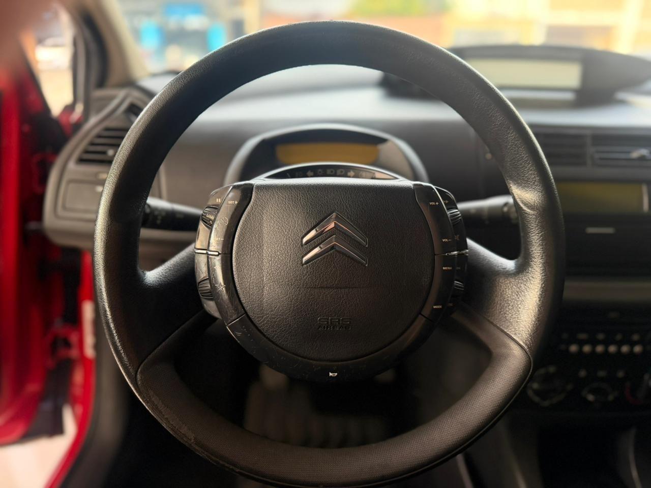 CITROEN C4 Sedan - Foto