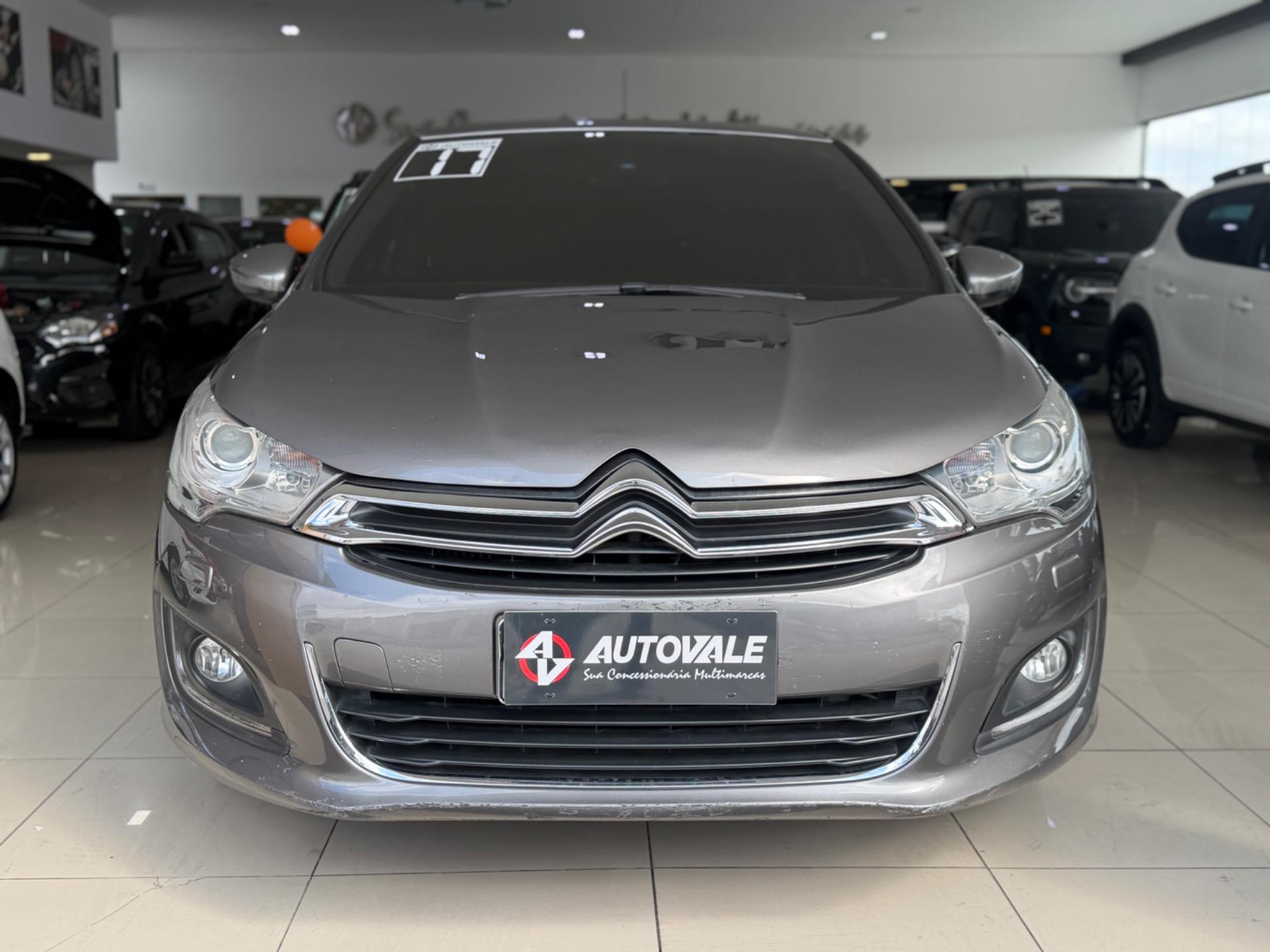 CITROEN C4 Sedan - Foto