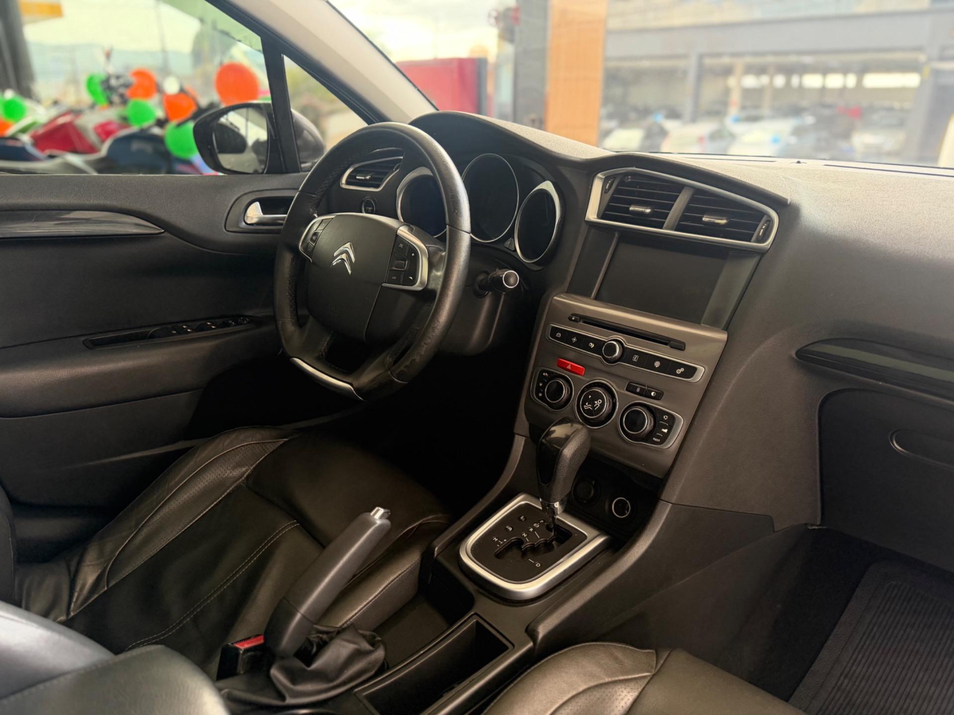 CITROEN C4 Sedan - Foto