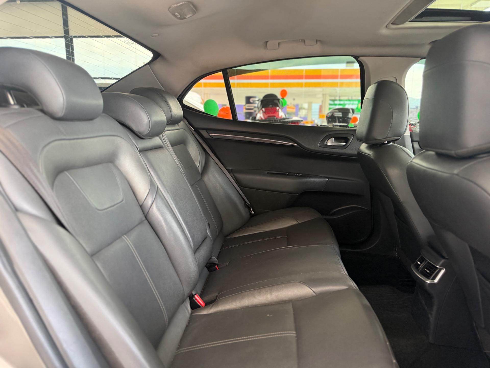 CITROEN C4 Sedan - Foto
