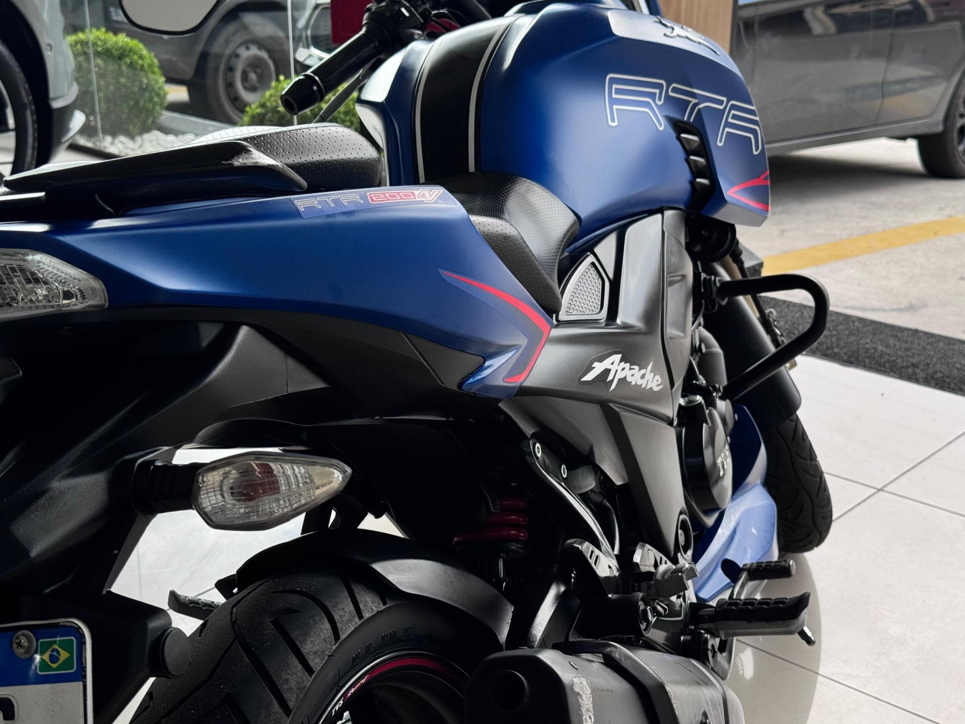 DAFRA Apache RTR 200 - Foto