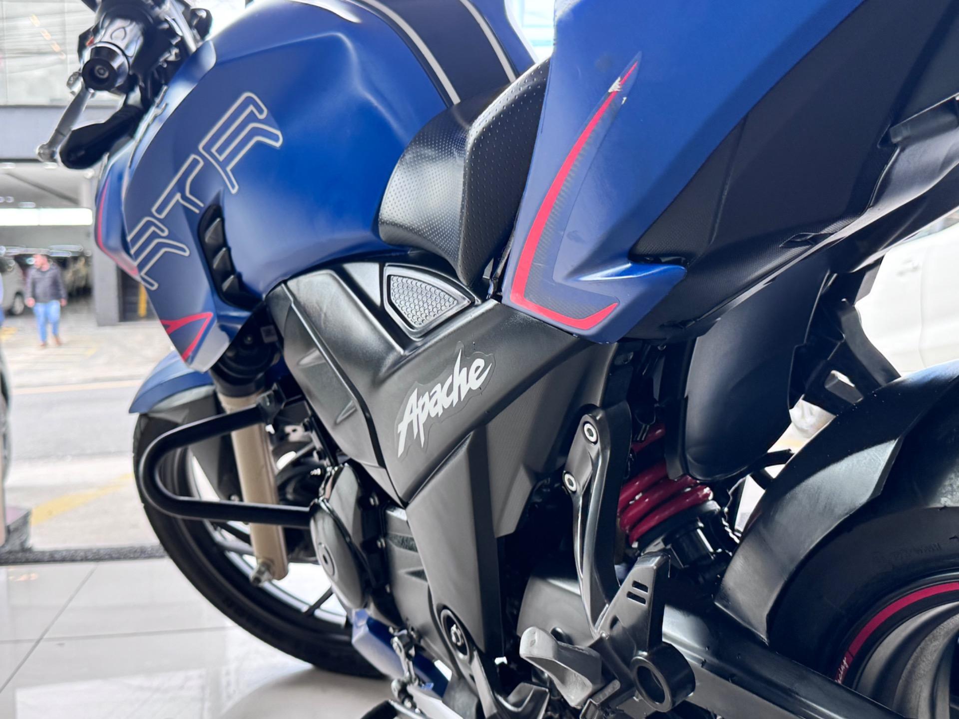 DAFRA Apache RTR 200 - Foto