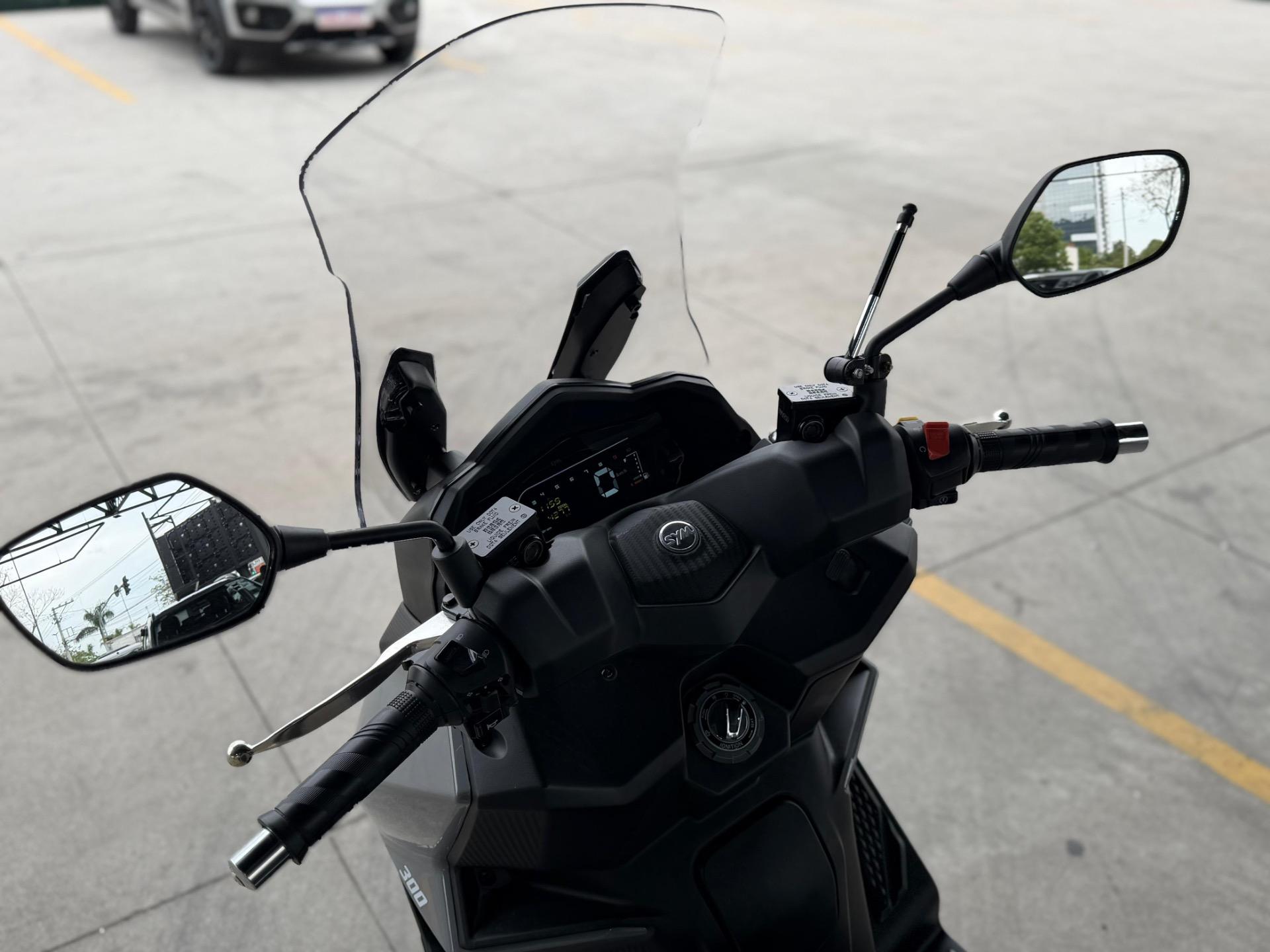 DAFRA Citycom 300 I - Foto