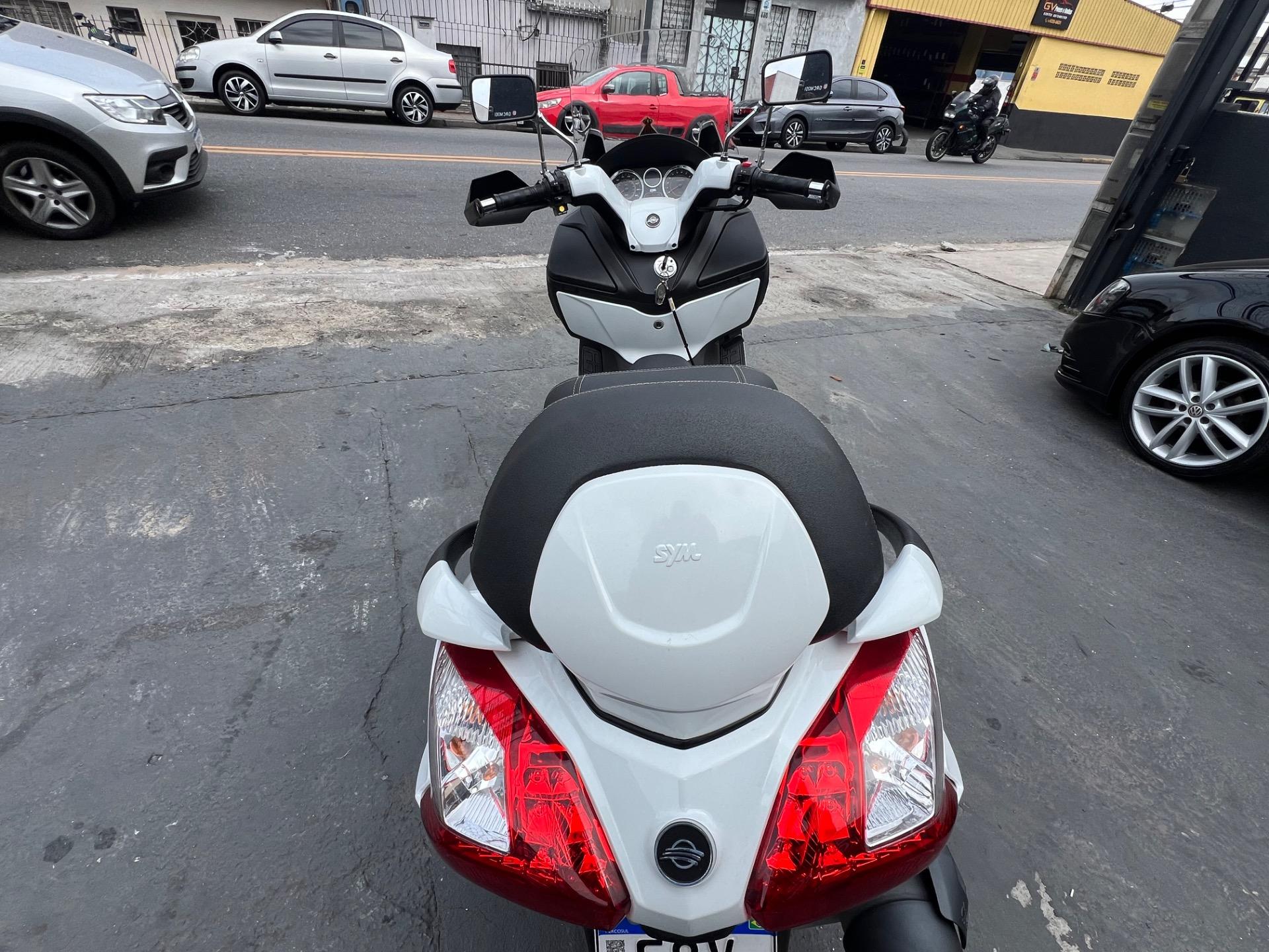 DAFRA Maxsym 400 - Foto