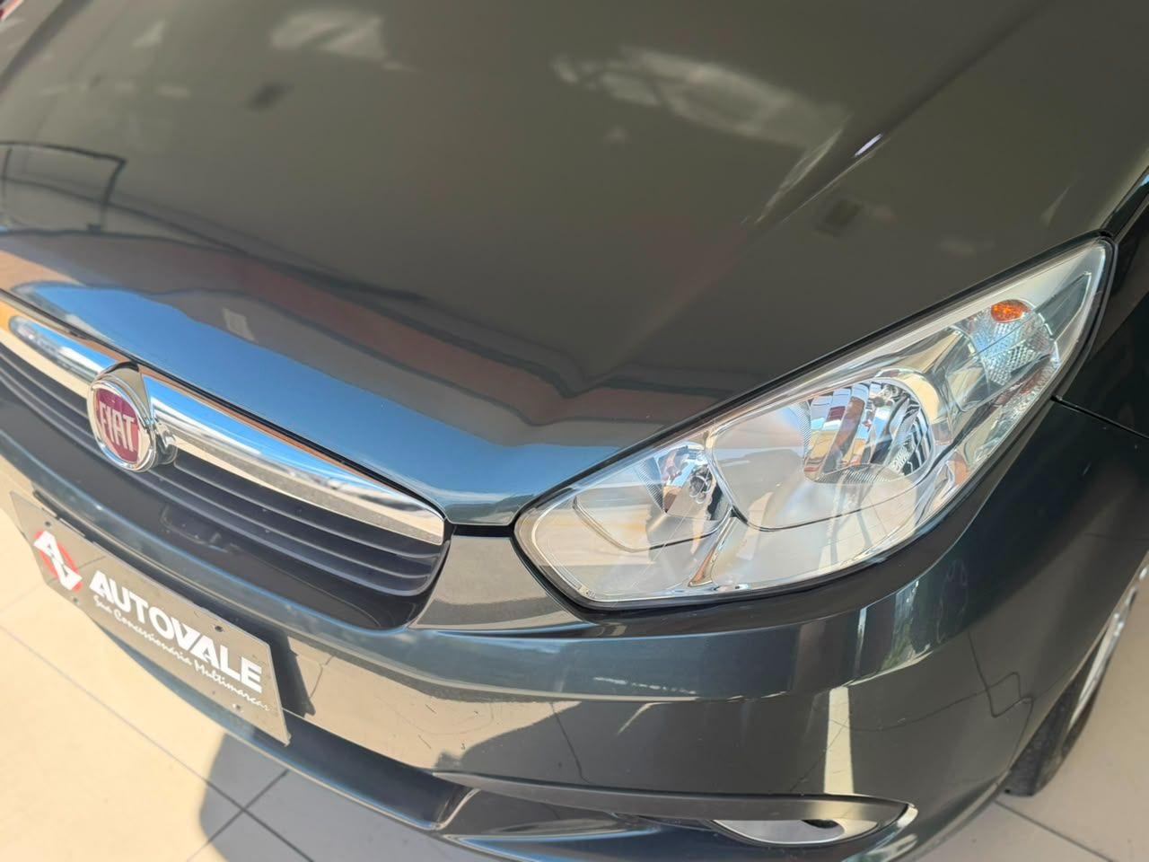 FIAT Grand Siena - Foto