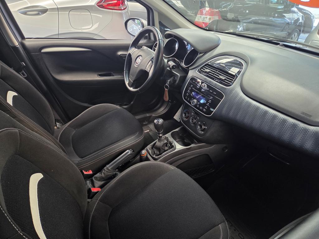 FIAT Punto - Foto