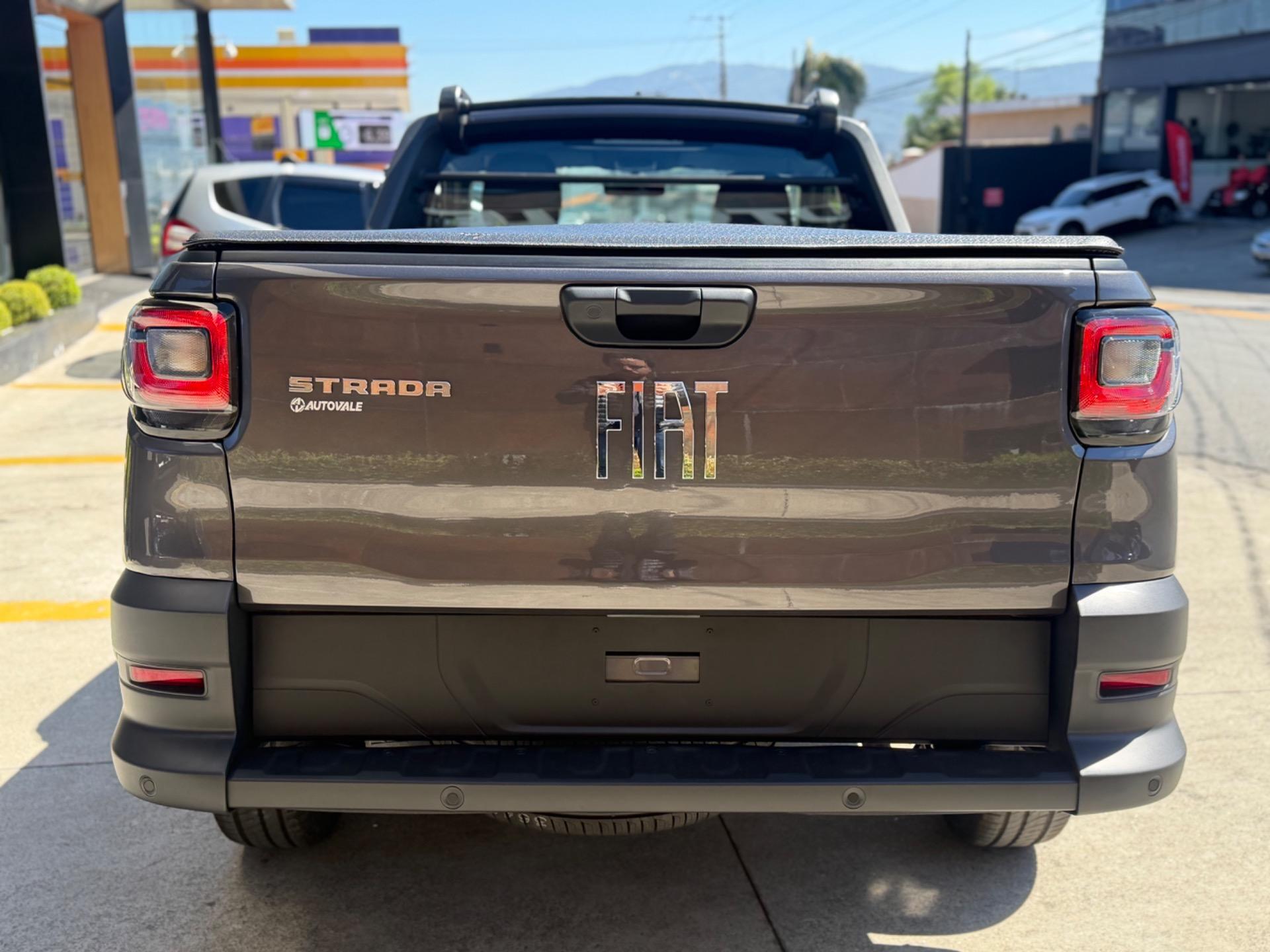FIAT Strada - Foto