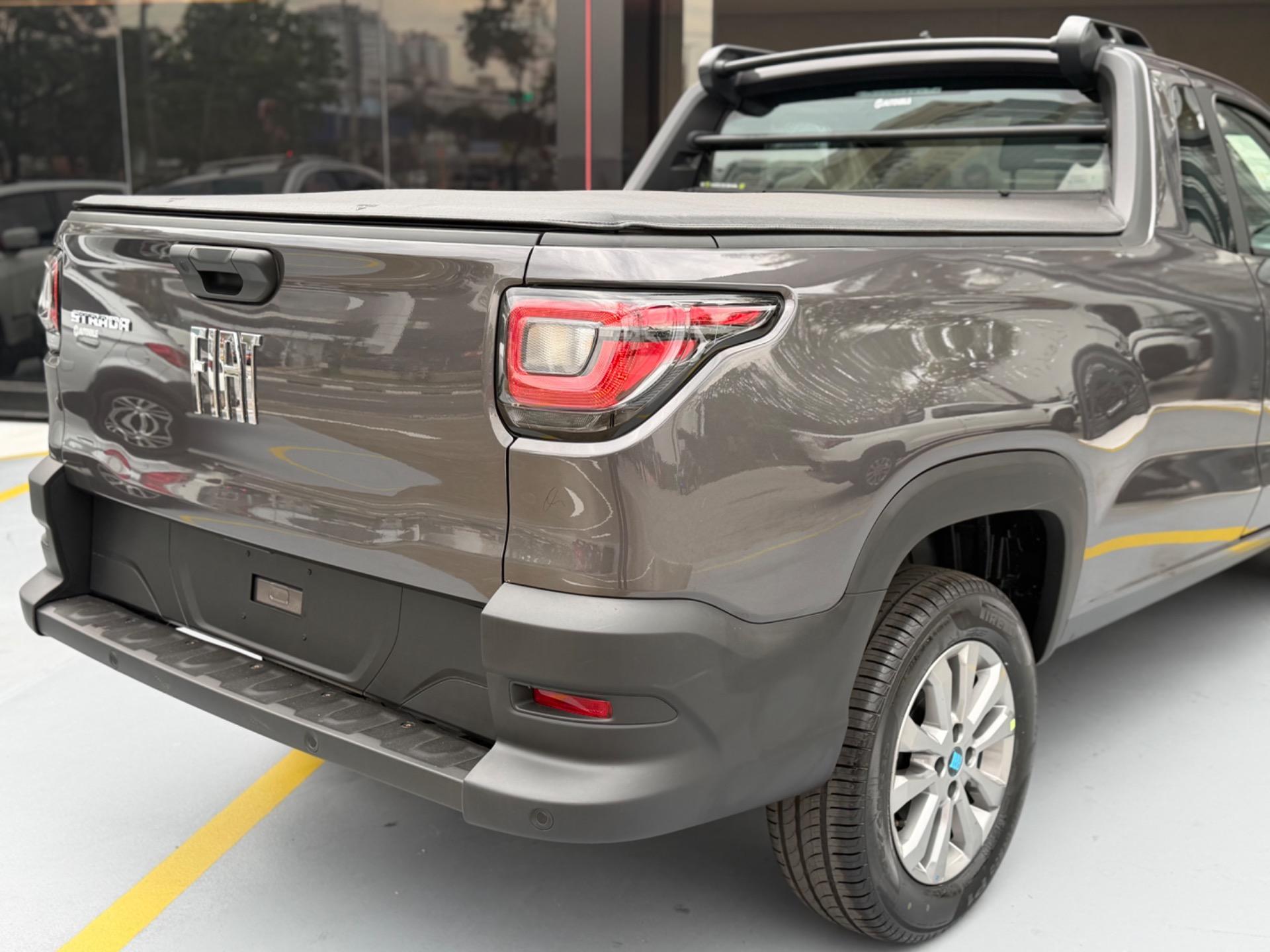 FIAT Strada - Foto