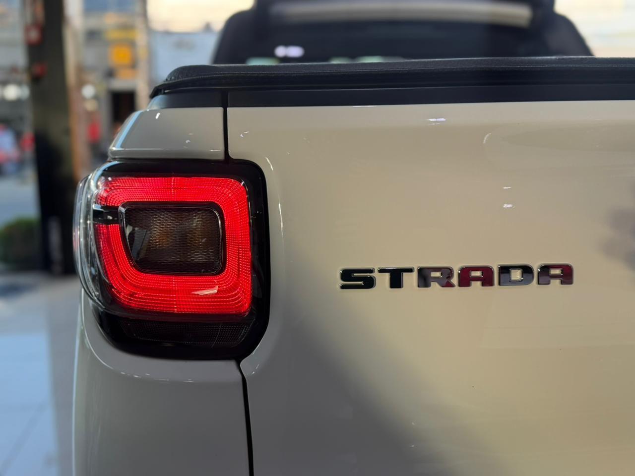 FIAT Strada - Foto