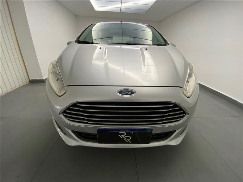 FORD Fiesta Hatch - Foto