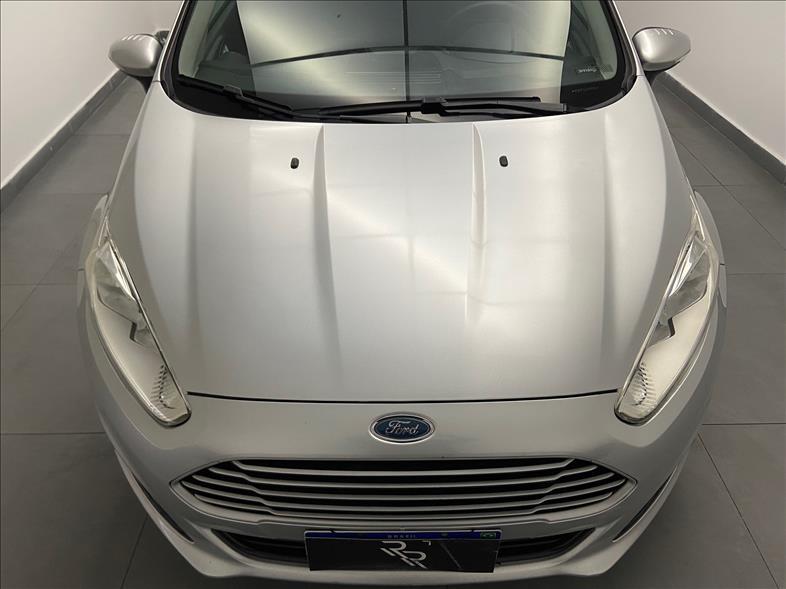 FORD Fiesta Hatch - Foto