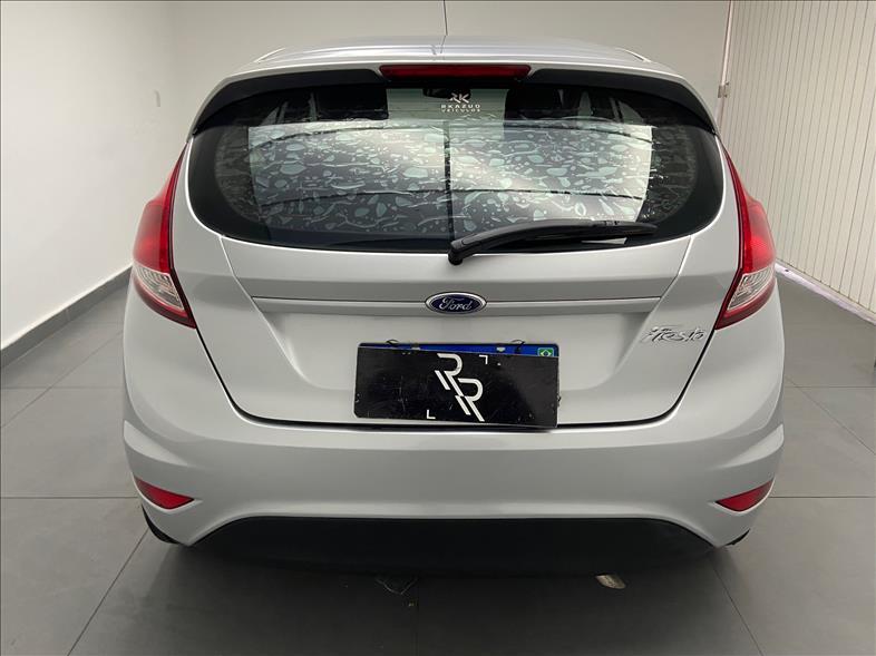 FORD Fiesta Hatch - Foto