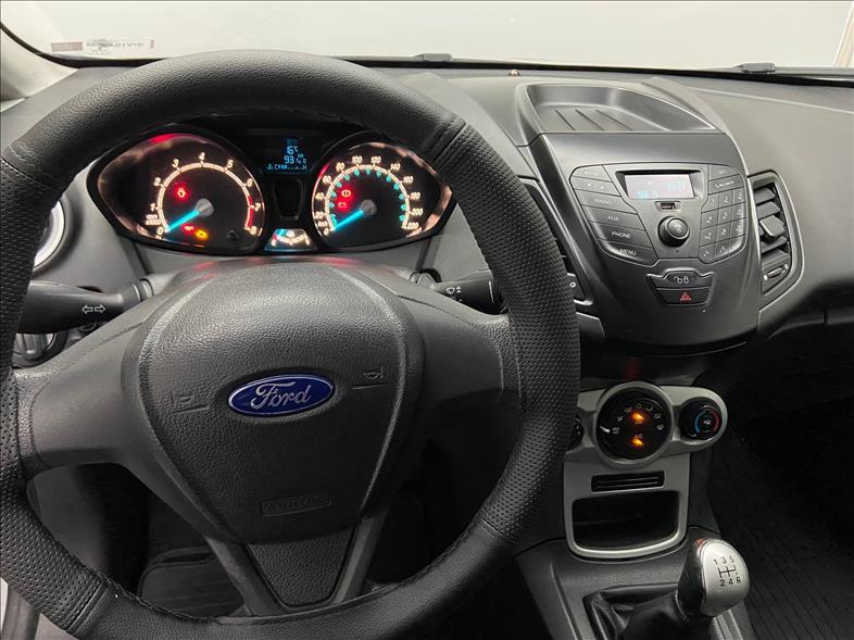 FORD Fiesta Hatch - Foto