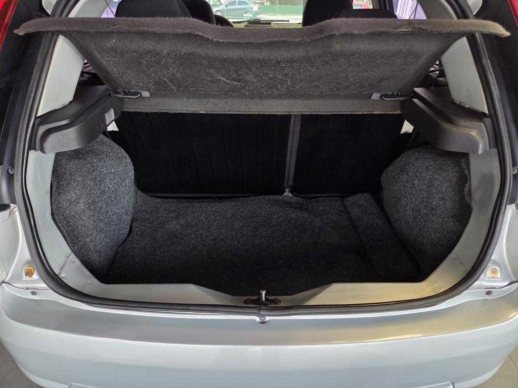 FORD Fiesta Hatch - Foto