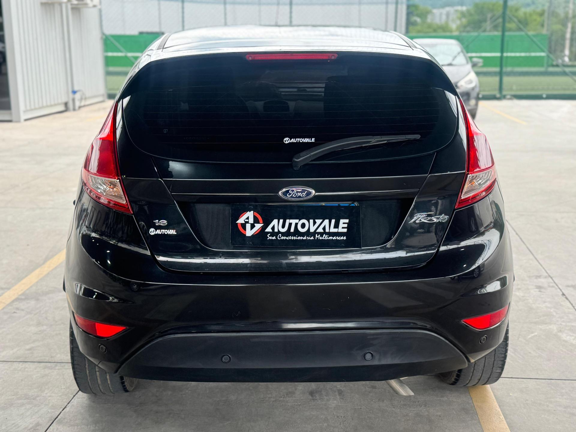 FORD Fiesta Hatch - Foto