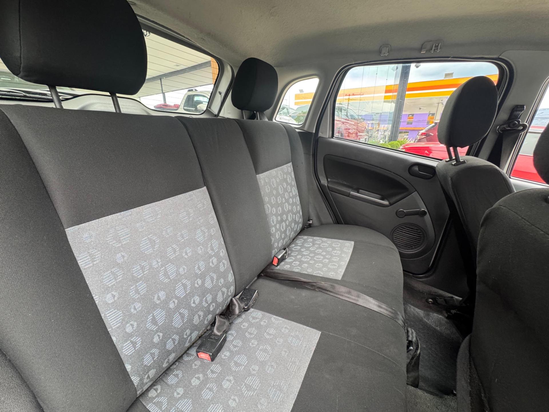 FORD Fiesta Hatch - Foto